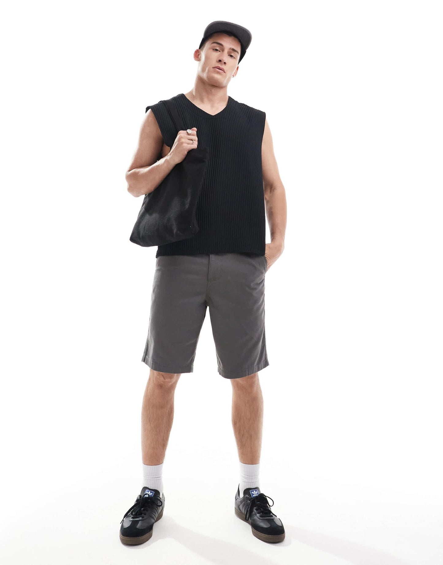 ASOS DESIGN chino short in charcoal - ASOS Sample Sale EU Store