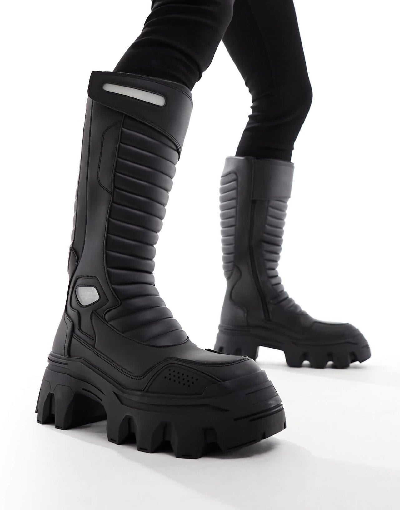 ASOS DESIGN chunky boot with biker details in black - ASOS Sample Sale EU Store