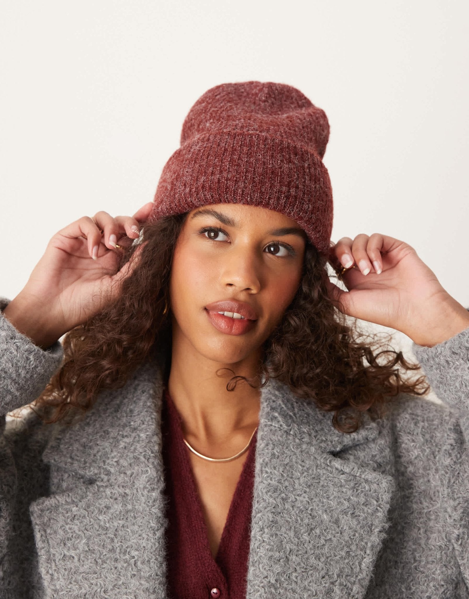 ASOS DESIGN chunky double roll beanie in burgundy - ASOS Sample Sale EU Store