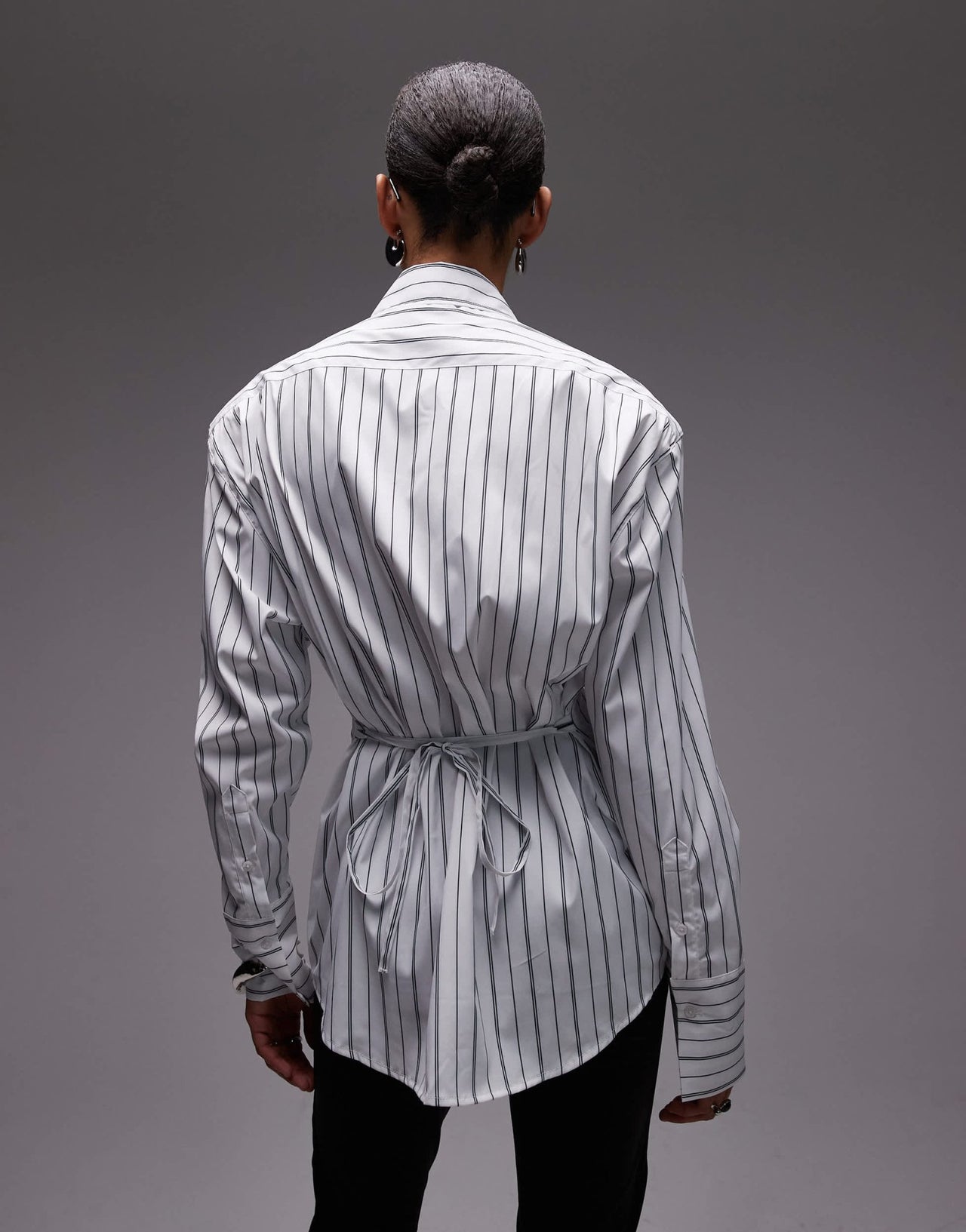 ASOS DESIGN cinch shoulder pad shirt with tie back in black pinstripe - ASOS Sample Sale EU Store