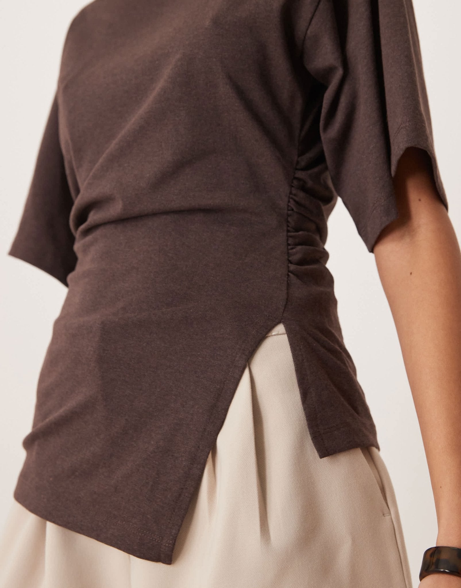 ASOS DESIGN cinched side t-shirt in brown - ASOS Sample Sale EU Store