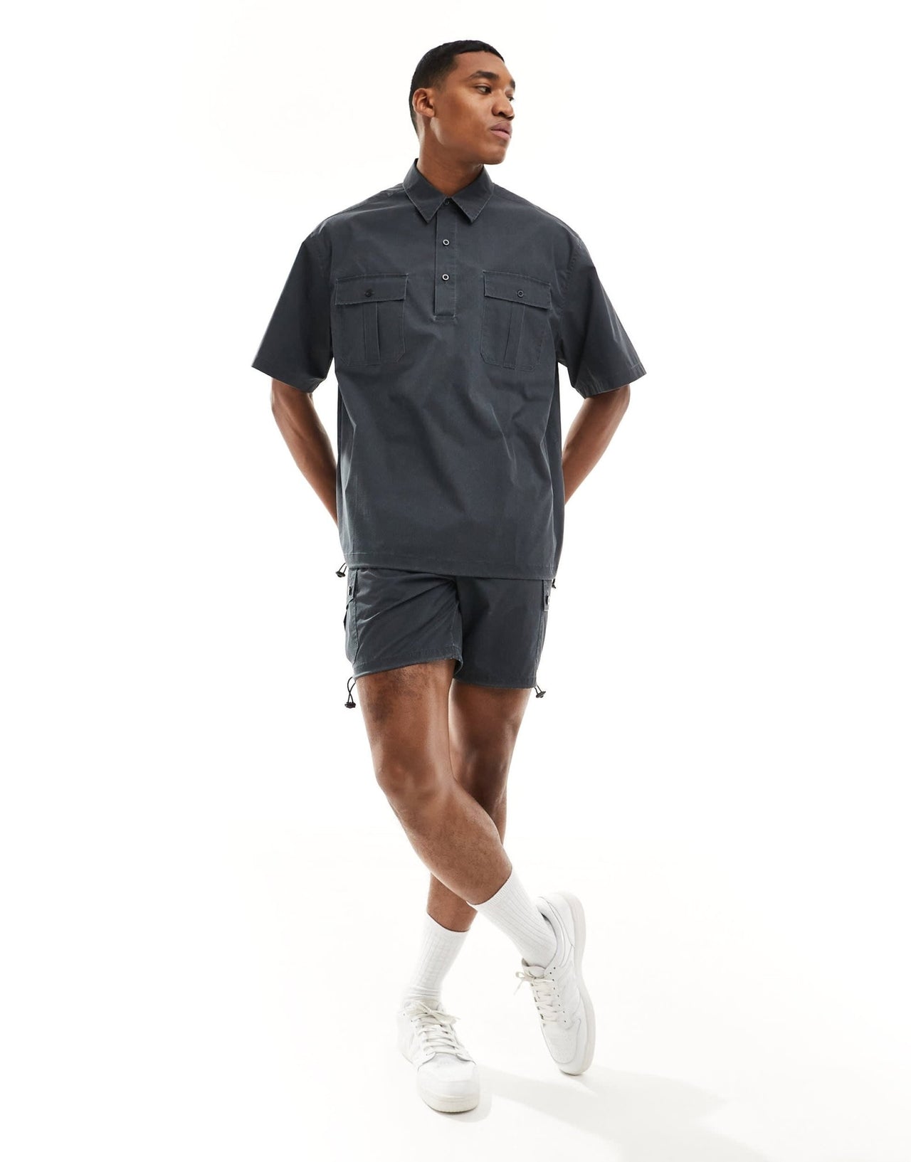 ASOS DESIGN co - ord overhead shirt with cargo pockets in charcoal - ASOS Sample Sale EU Store