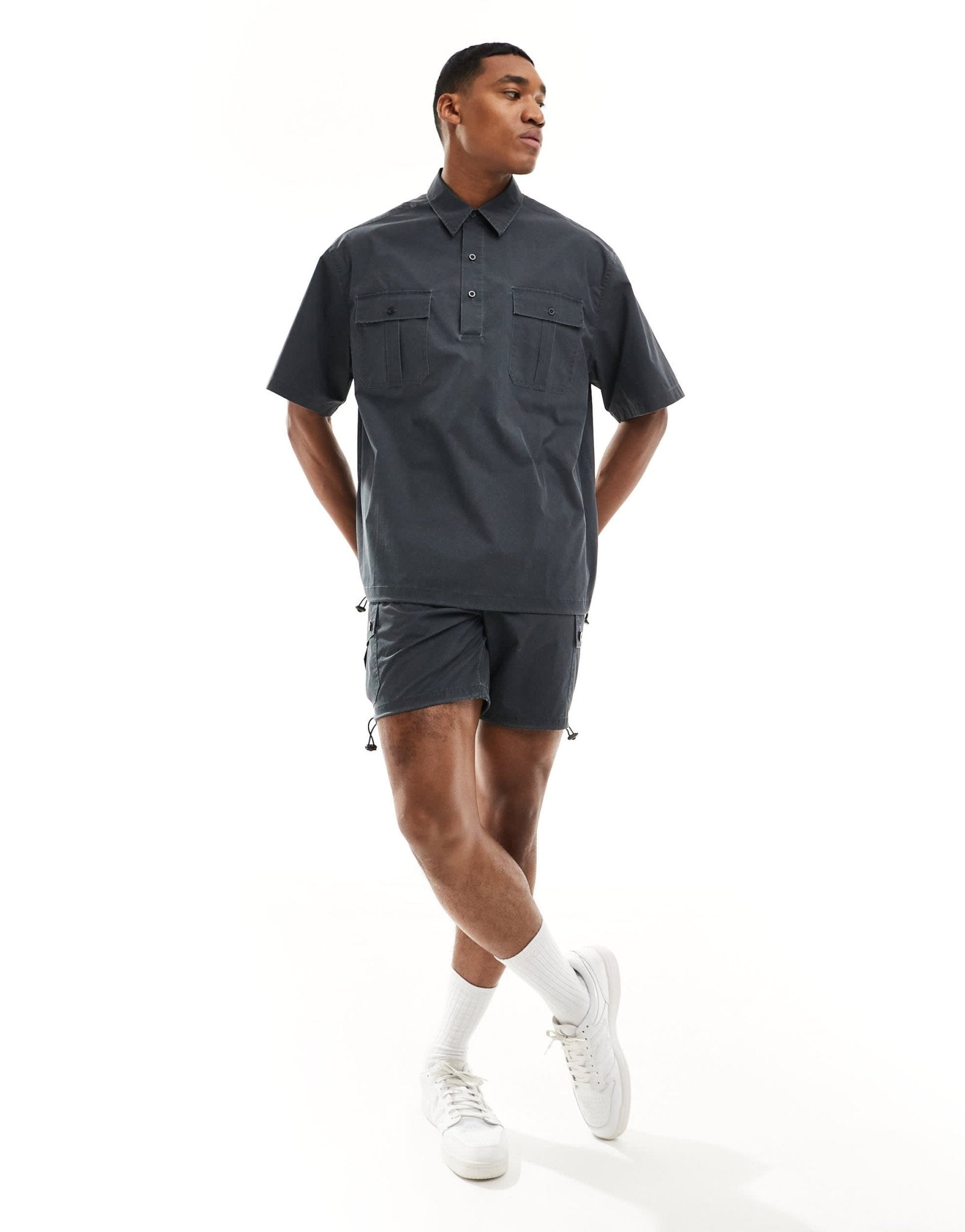 ASOS DESIGN co - ord overhead shirt with cargo pockets in charcoal - ASOS Sample Sale EU Store