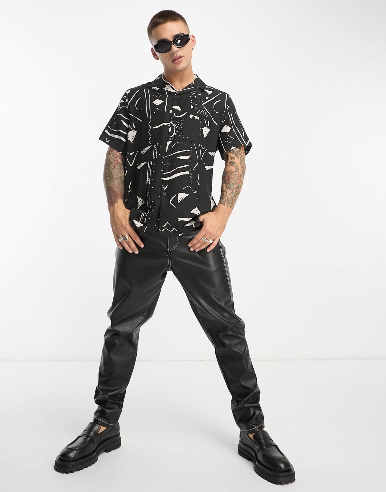 ASOS DESIGN co - ord relaxed revere shirt in black abstract print - ASOS Sample Sale EU Store