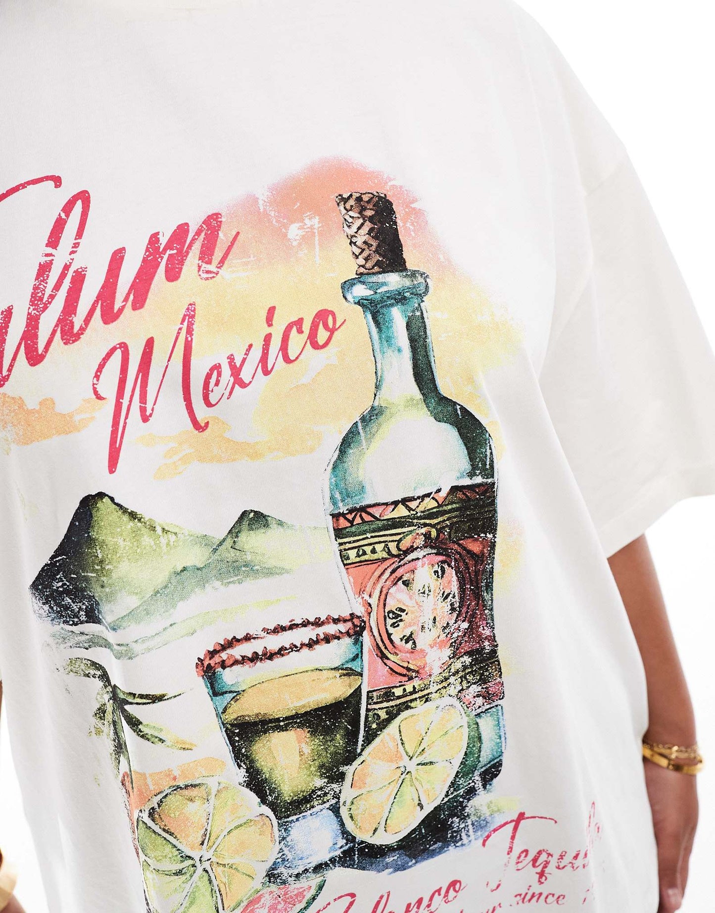 ASOS DESIGN Curve boyfriend fit t-shirt with tequila drink tulum graphic in cream - ASOS Sample Sale EU Store