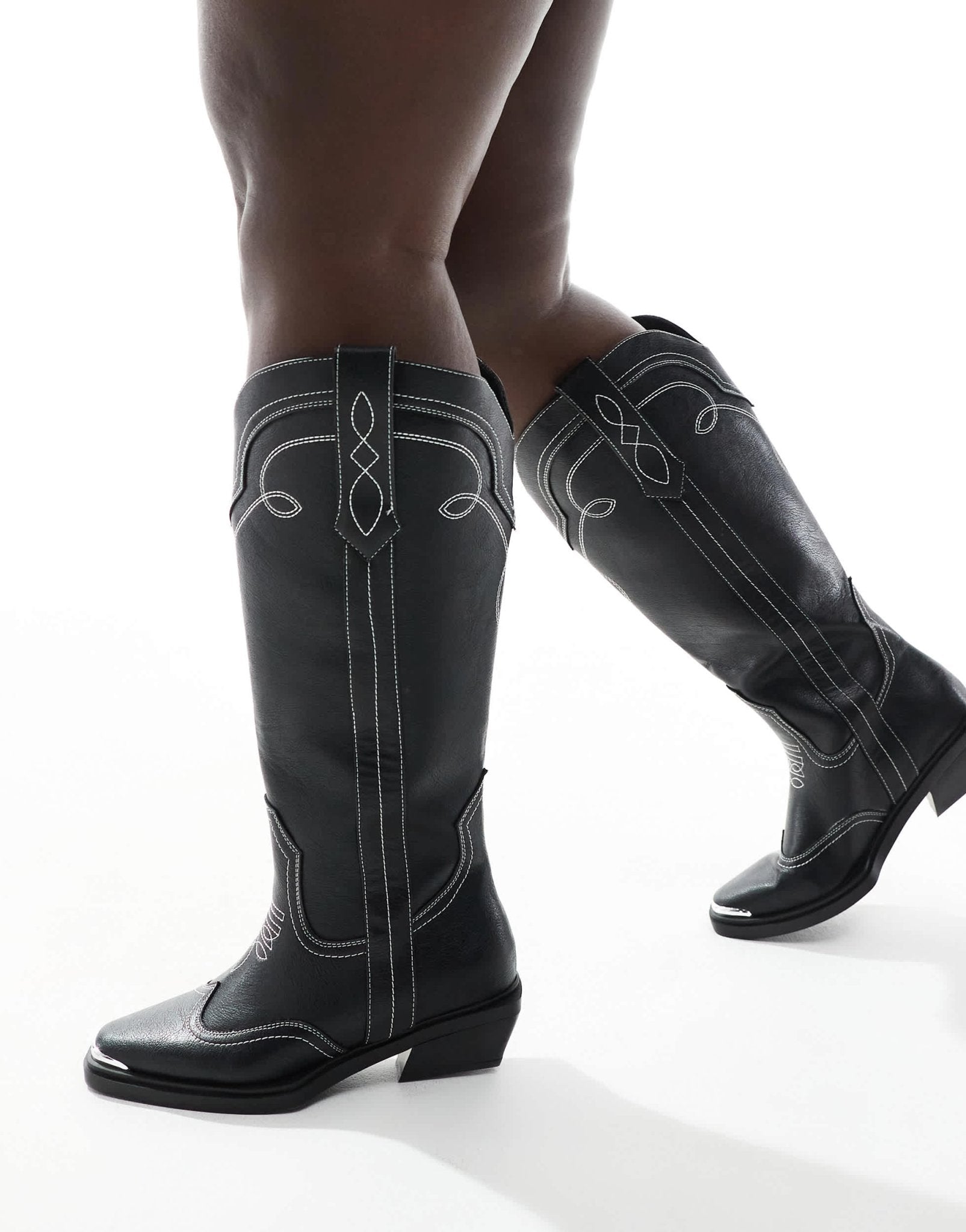 ASOS DESIGN Curve Celeste flat western knee boots in black with stitching - ASOS Sample Sale EU Store