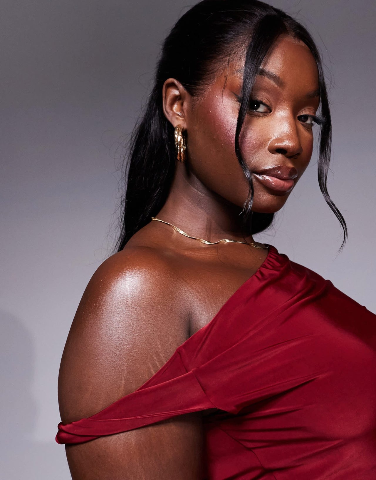 ASOS DESIGN Curve co - ord slinky twist off shoulder top in burgundy - ASOS Sample Sale EU Store
