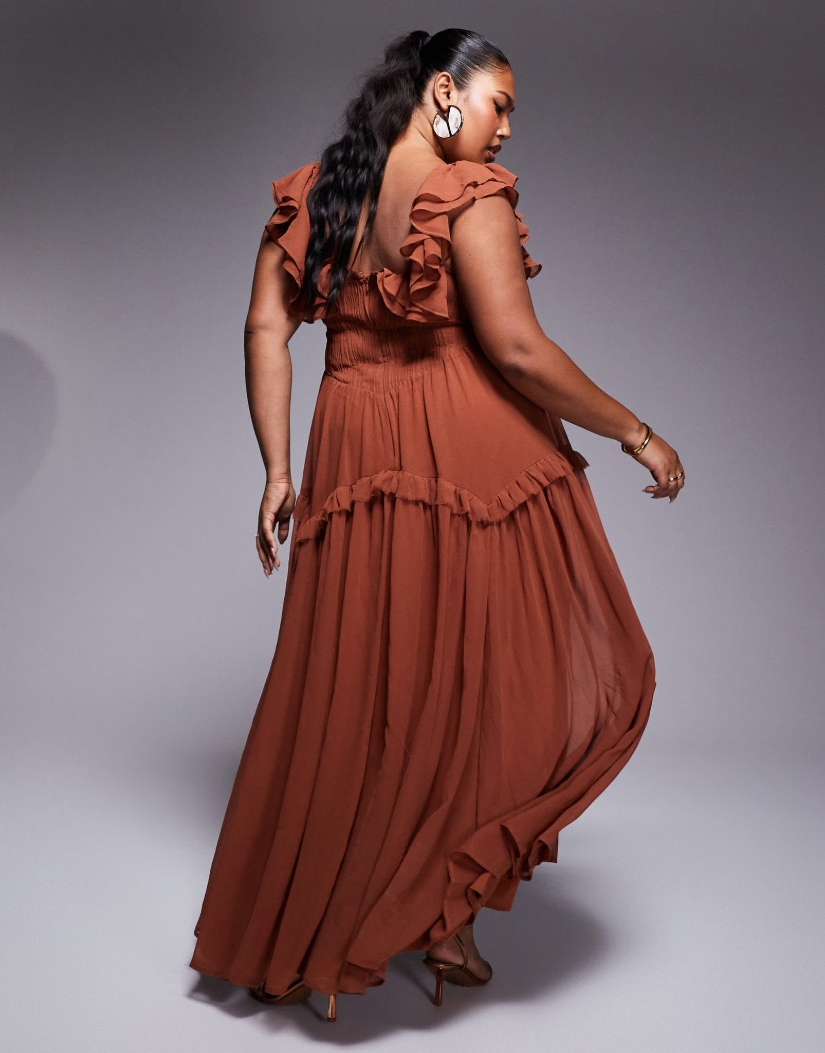ASOS DESIGN Curve flutter sleeve high low midi dress in mocha - ASOS Sample Sale EU Store