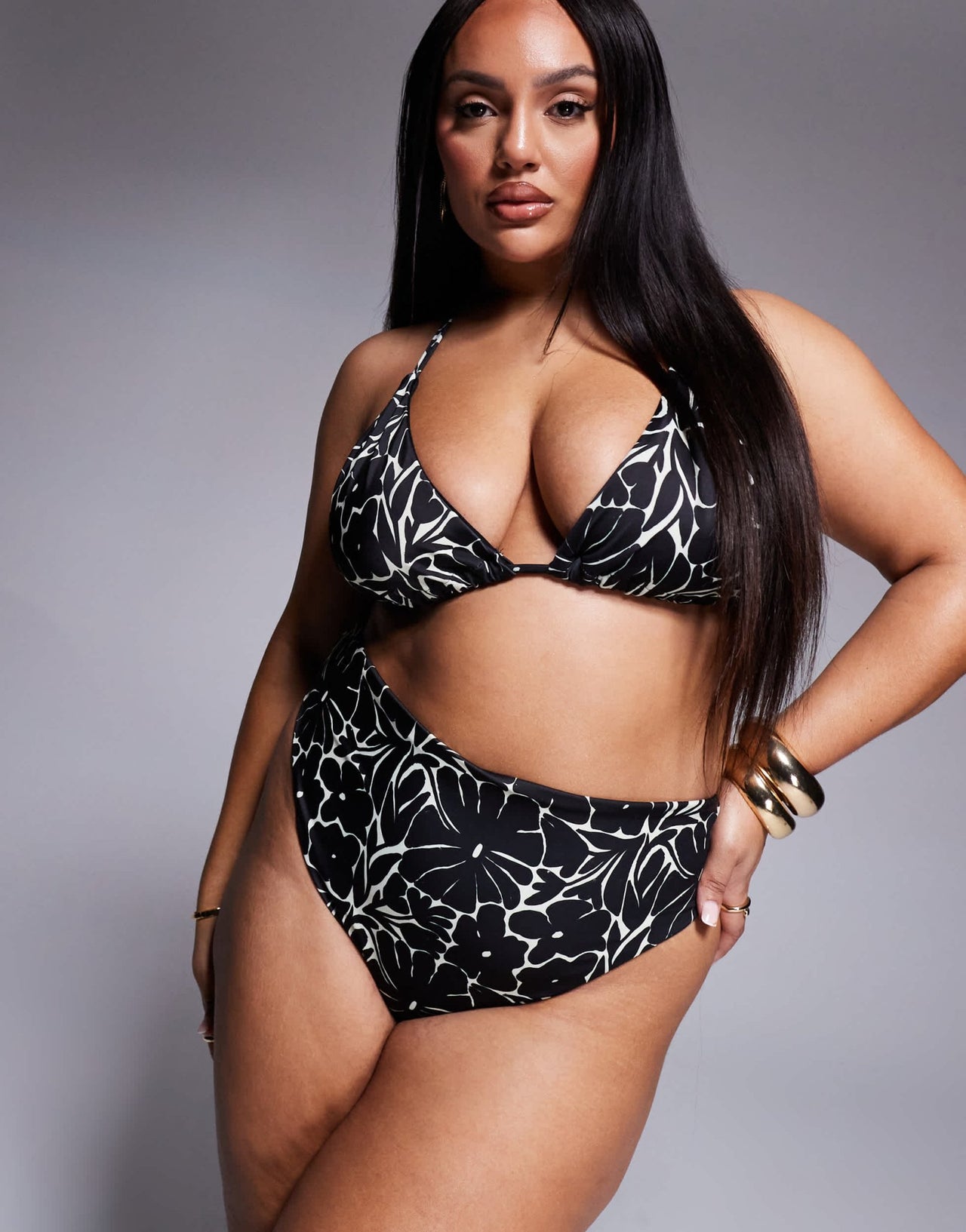 ASOS DESIGN Curve high leg high waist bikini bottom in mono floral - ASOS Sample Sale EU Store