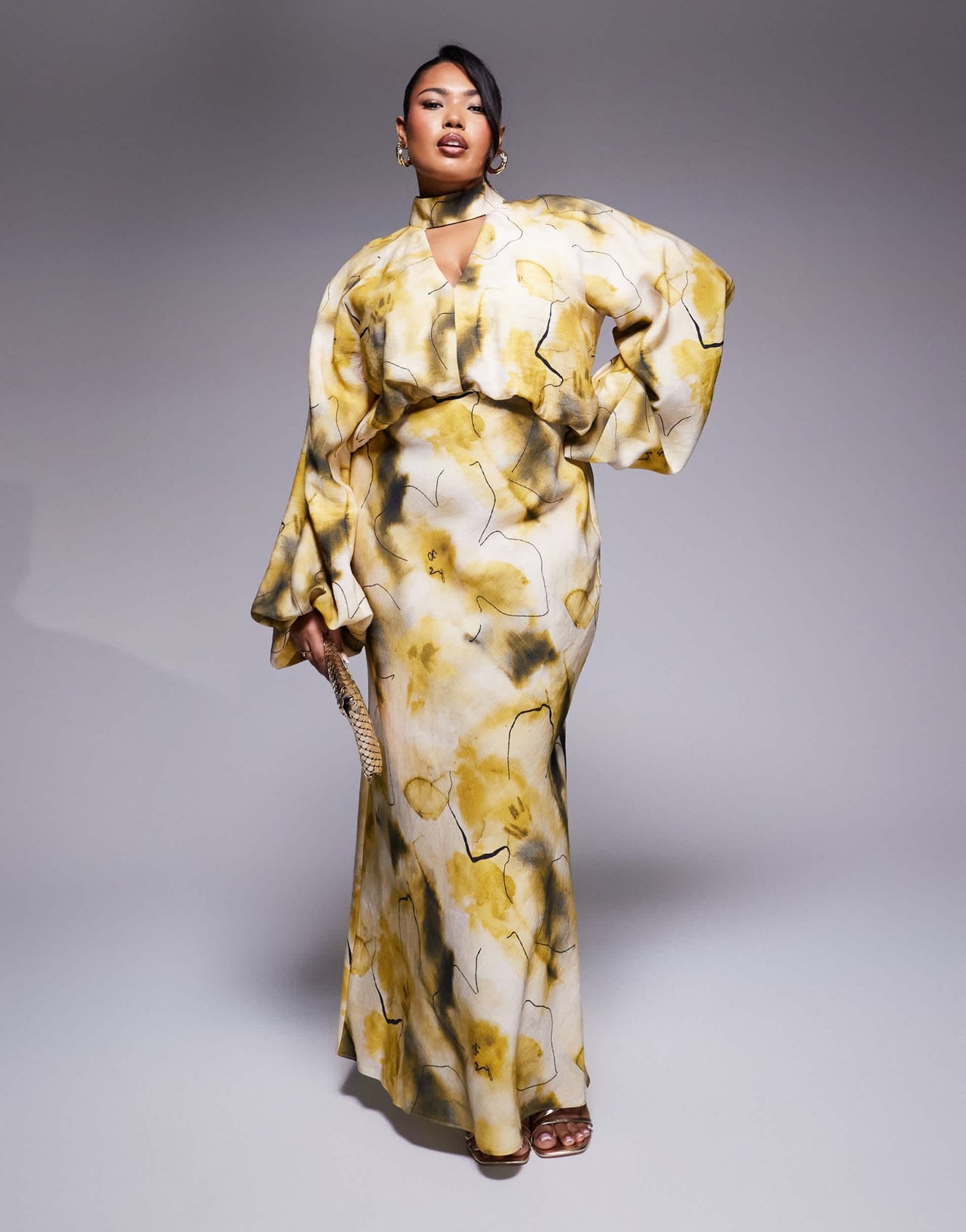 ASOS DESIGN Curve high neck plunge maxi dress with blouson sleeves in green abstract - ASOS Sample Sale EU Store