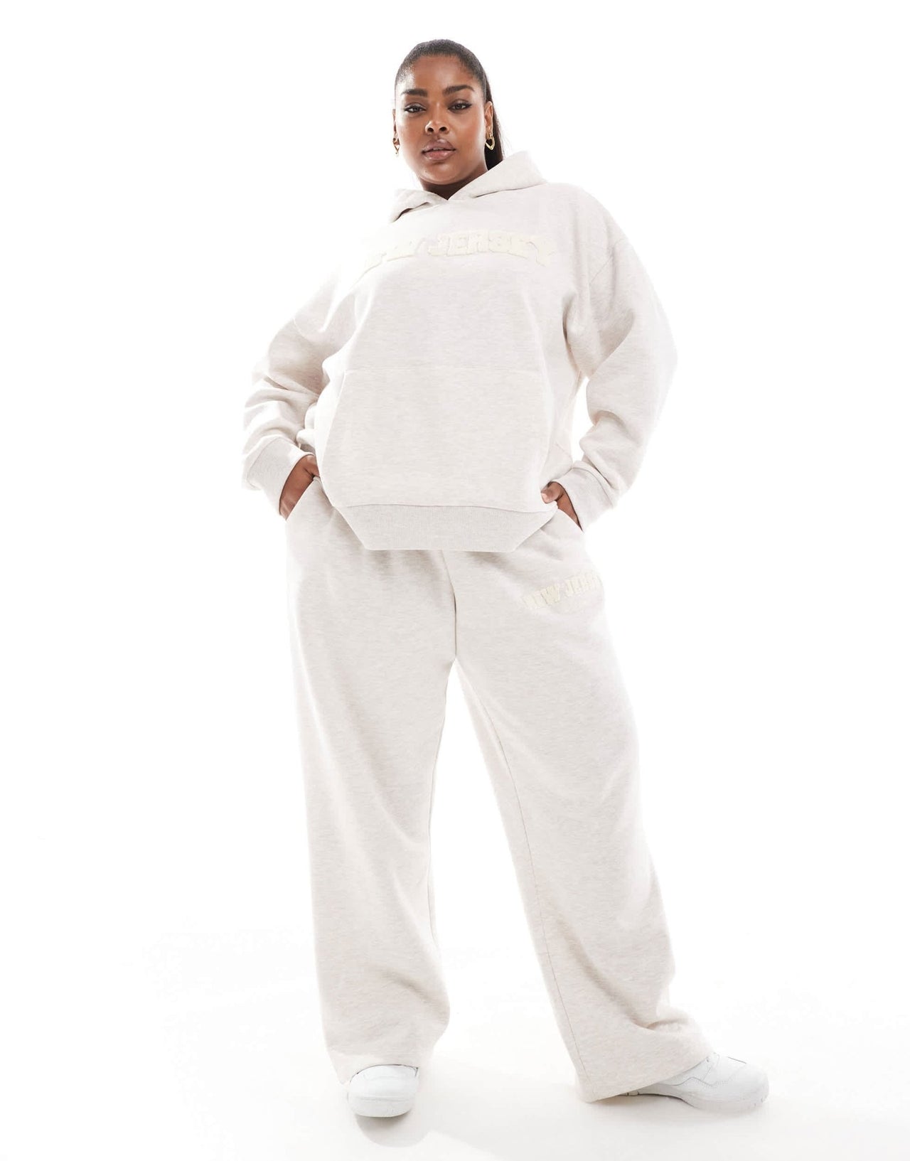 ASOS DESIGN Curve oversized hoodie co - ord with chenille New Jersey graphic in oatmeal marl - ASOS Sample Sale EU Store