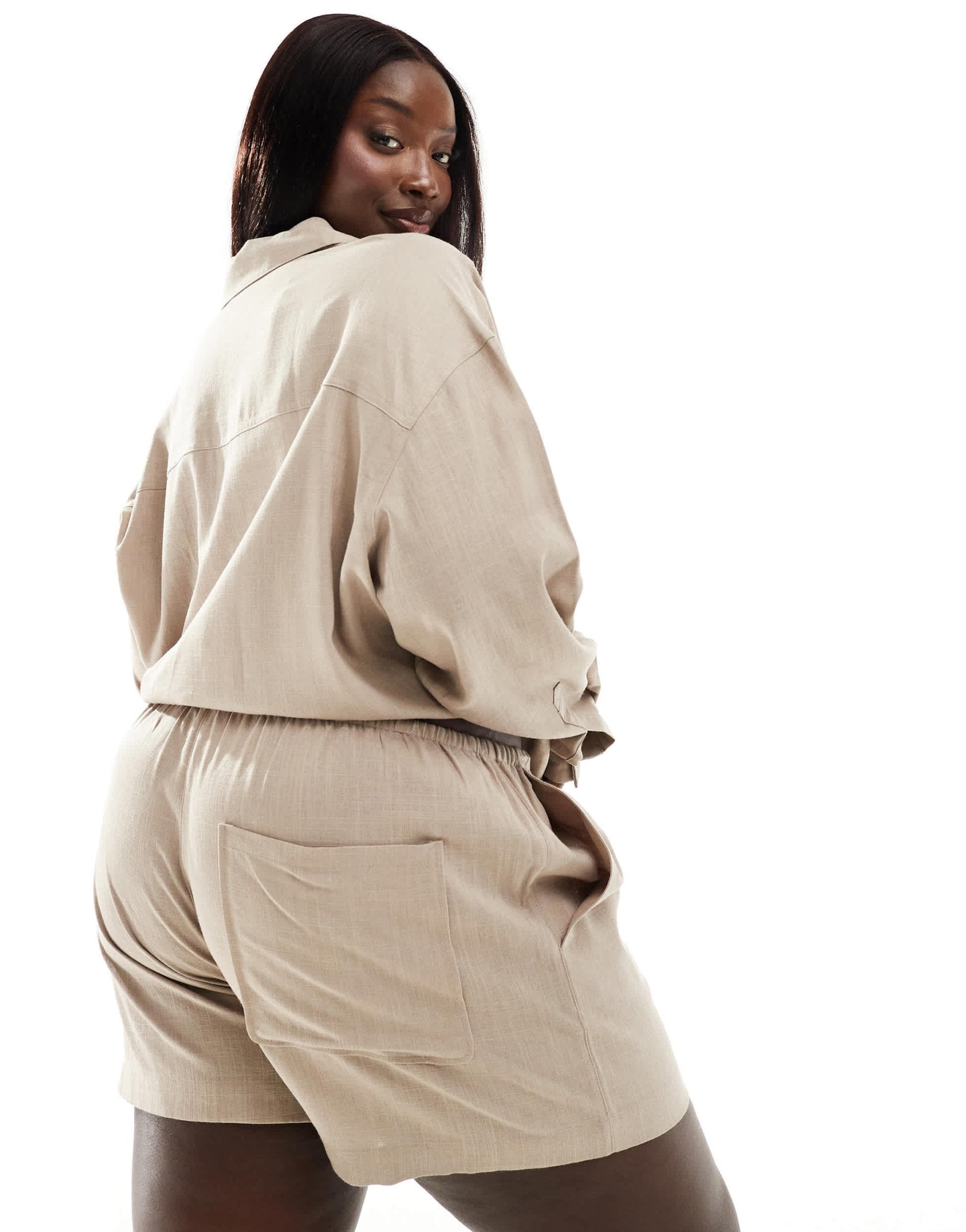 ASOS DESIGN Curve pull on short with linen in sand co - ord - ASOS Sample Sale EU Store