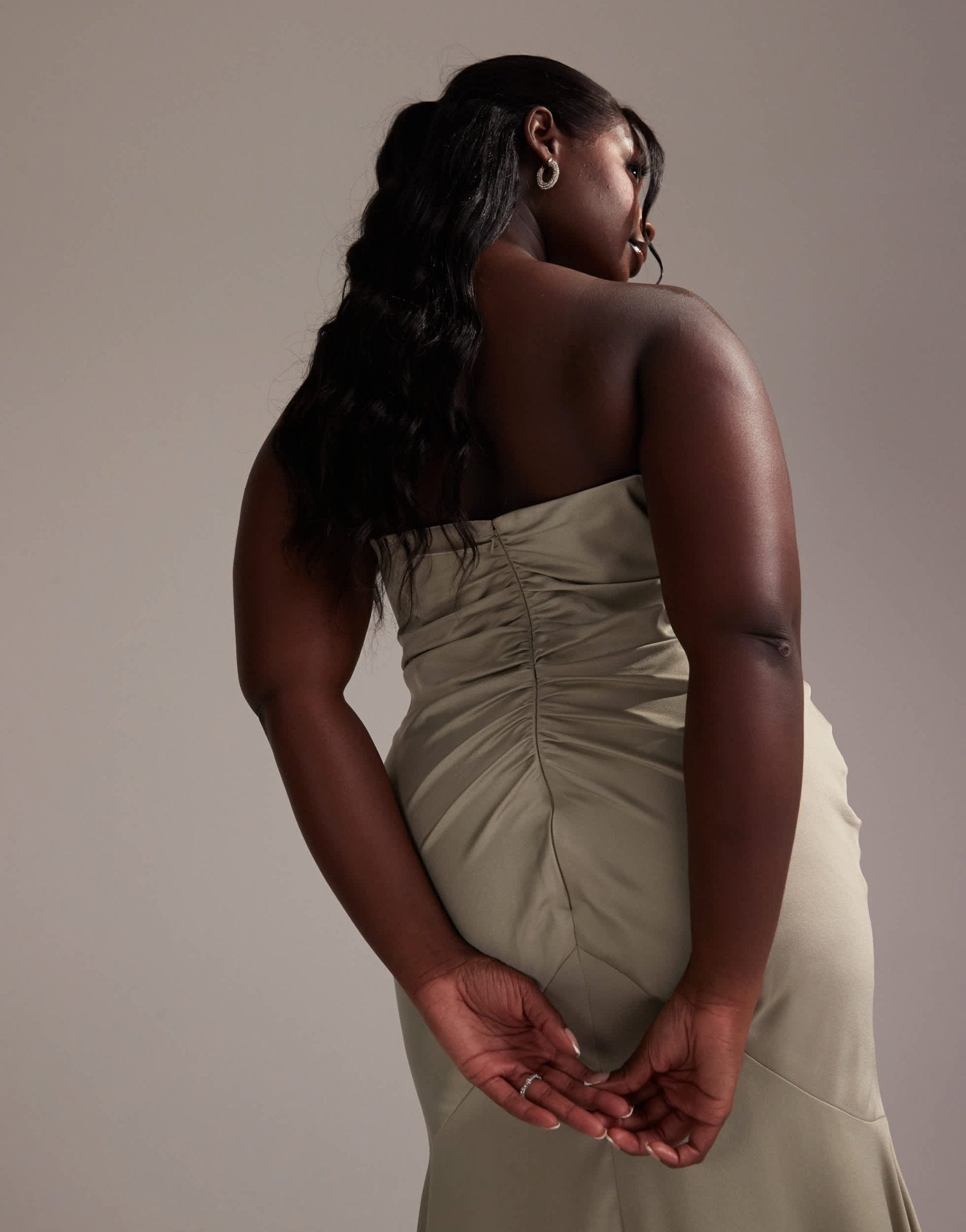 ASOS DESIGN Curve satin bandeau bridesmaid maxi dress in light green - ASOS Sample Sale EU Store