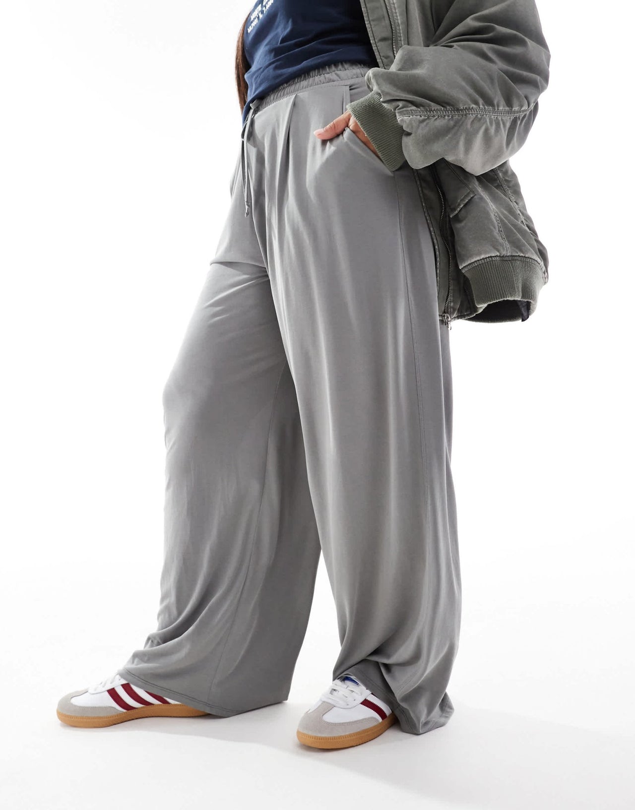 ASOS DESIGN Curve soft handle wide leg trouser with tie waist in light grey - ASOS Sample Sale EU Store