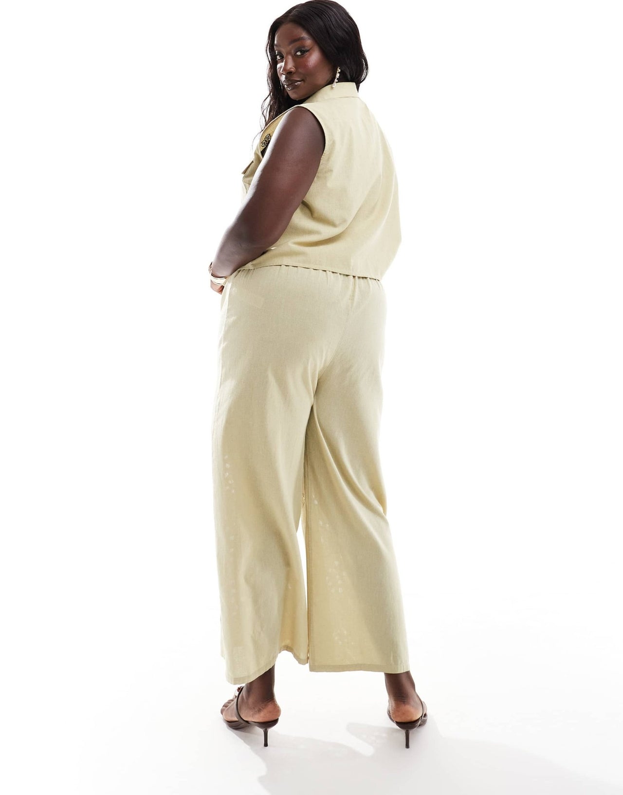 ASOS DESIGN Curve wide leg trouser with cutwork co - ord in khaki - ASOS Sample Sale EU Store