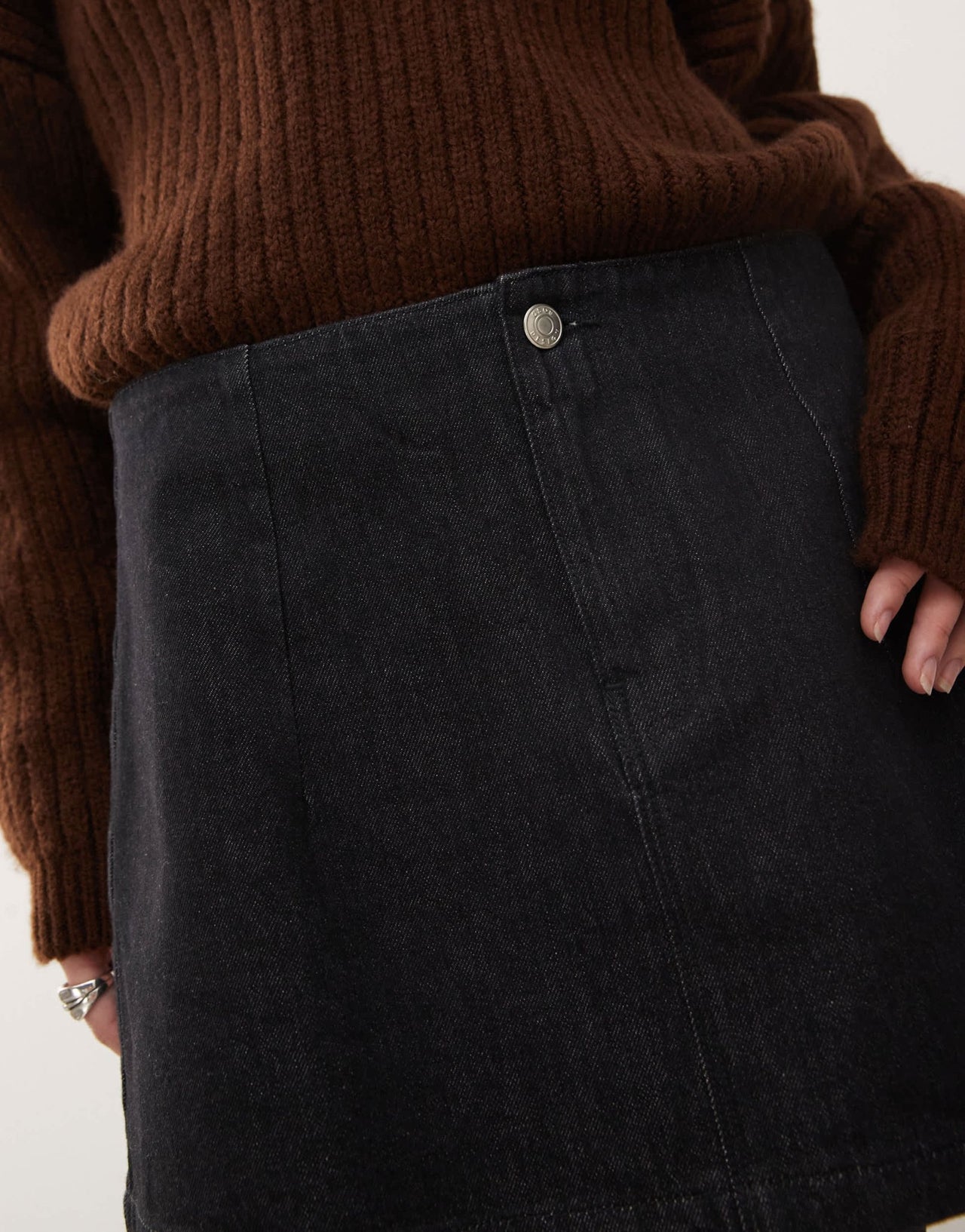ASOS DESIGN denim clean waistband pelmet skirt in rinse black - ASOS Sample Sale EU Store