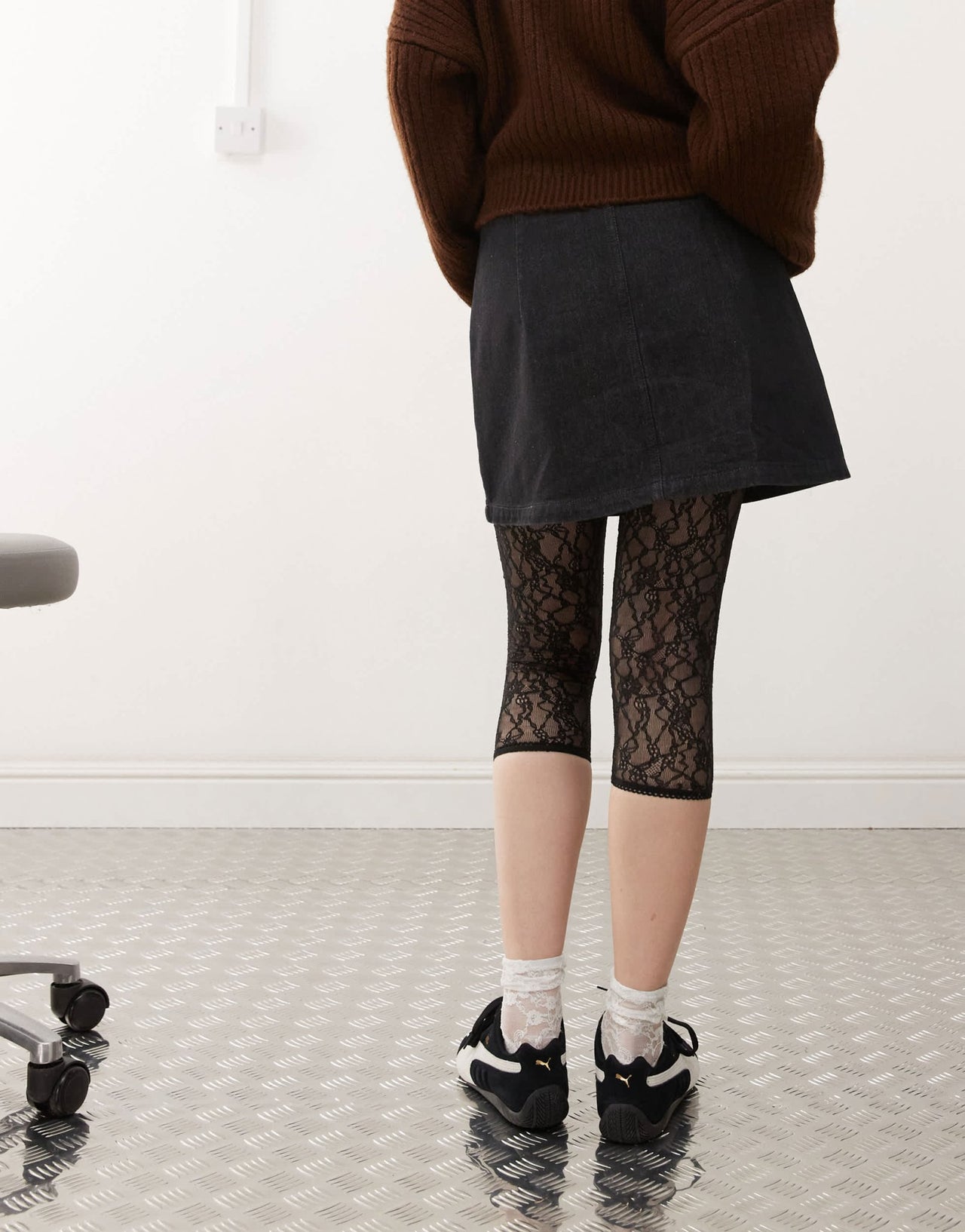 ASOS DESIGN denim clean waistband pelmet skirt in rinse black - ASOS Sample Sale EU Store