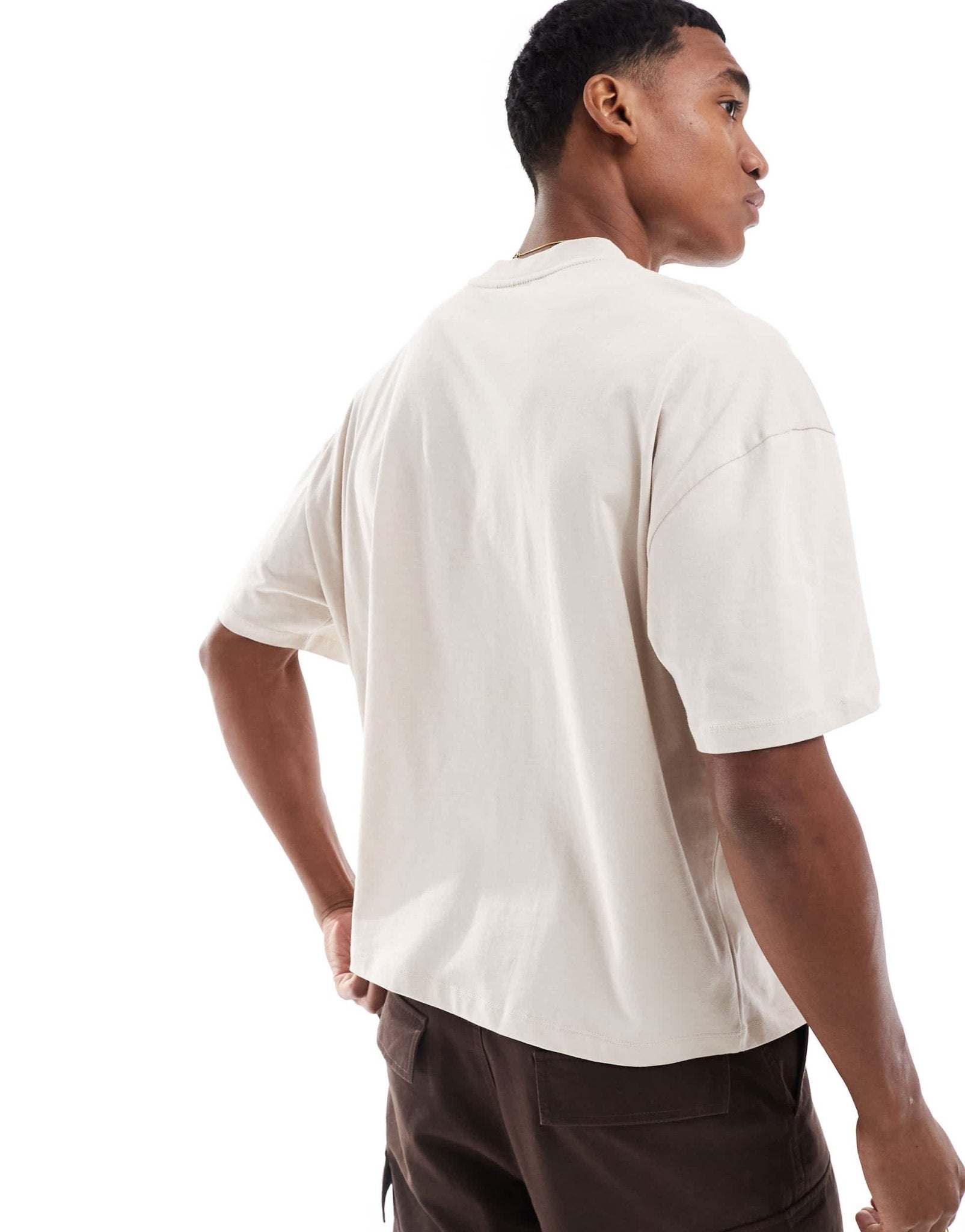 ASOS DESIGN Disney Christmas boxy oversized t-shirt with Mickey Mouse prints in beige - ASOS Sample Sale EU Store