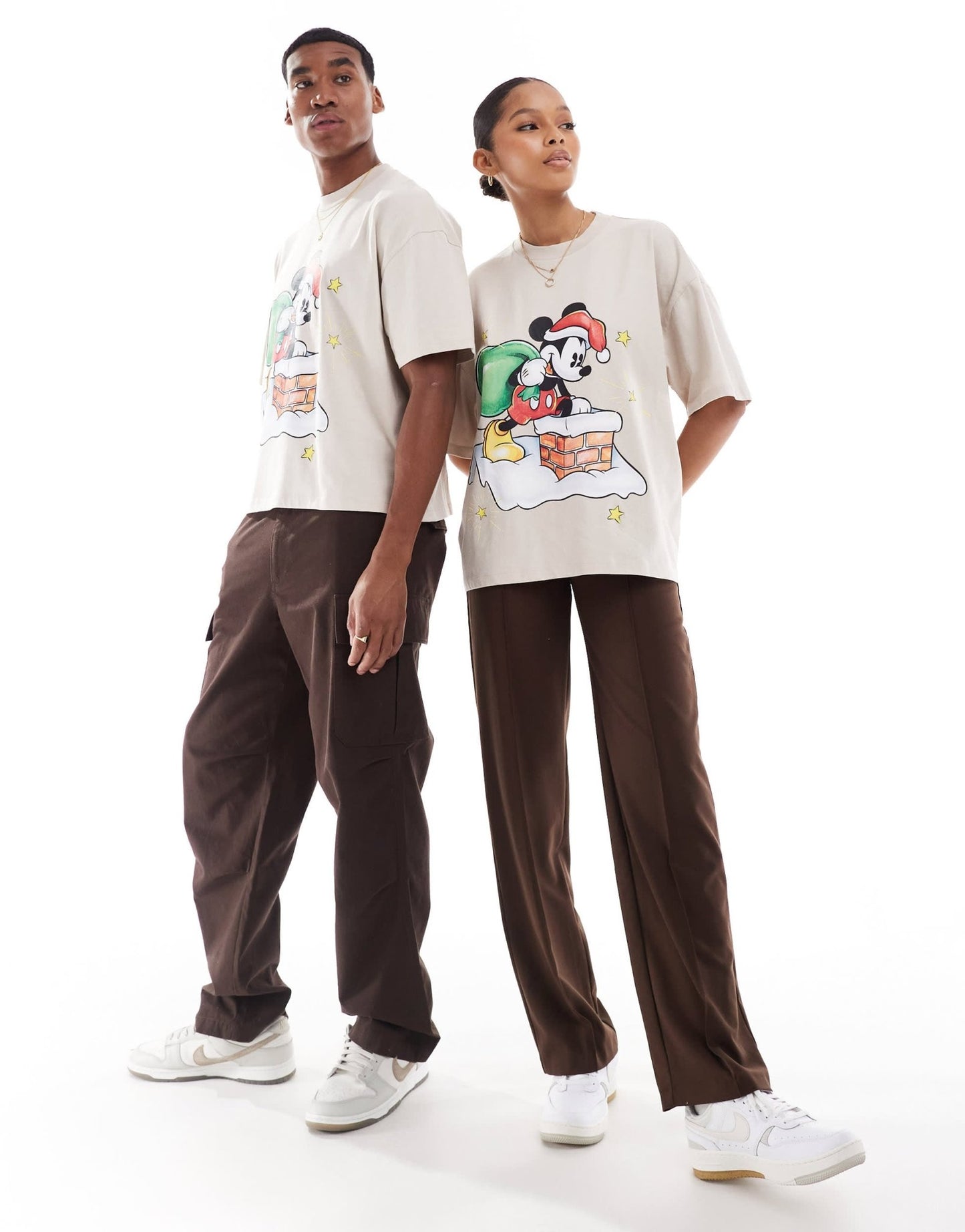 ASOS DESIGN Disney Christmas boxy oversized t-shirt with Mickey Mouse prints in beige - ASOS Sample Sale EU Store