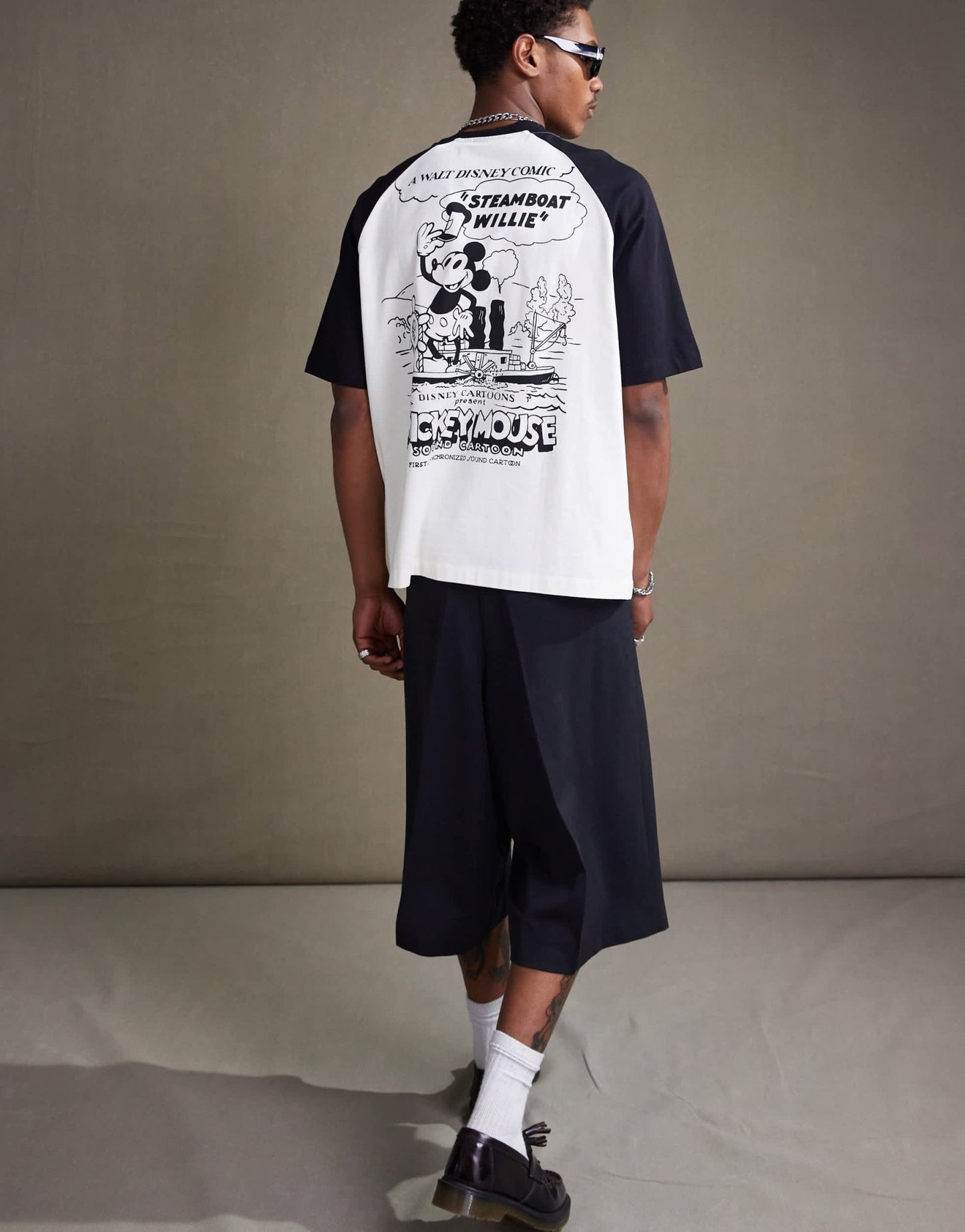 ASOS DESIGN Disney unisex oversized raglan t-shirt with Steamboat Willie print in off white - ASOS Sample Sale EU Store