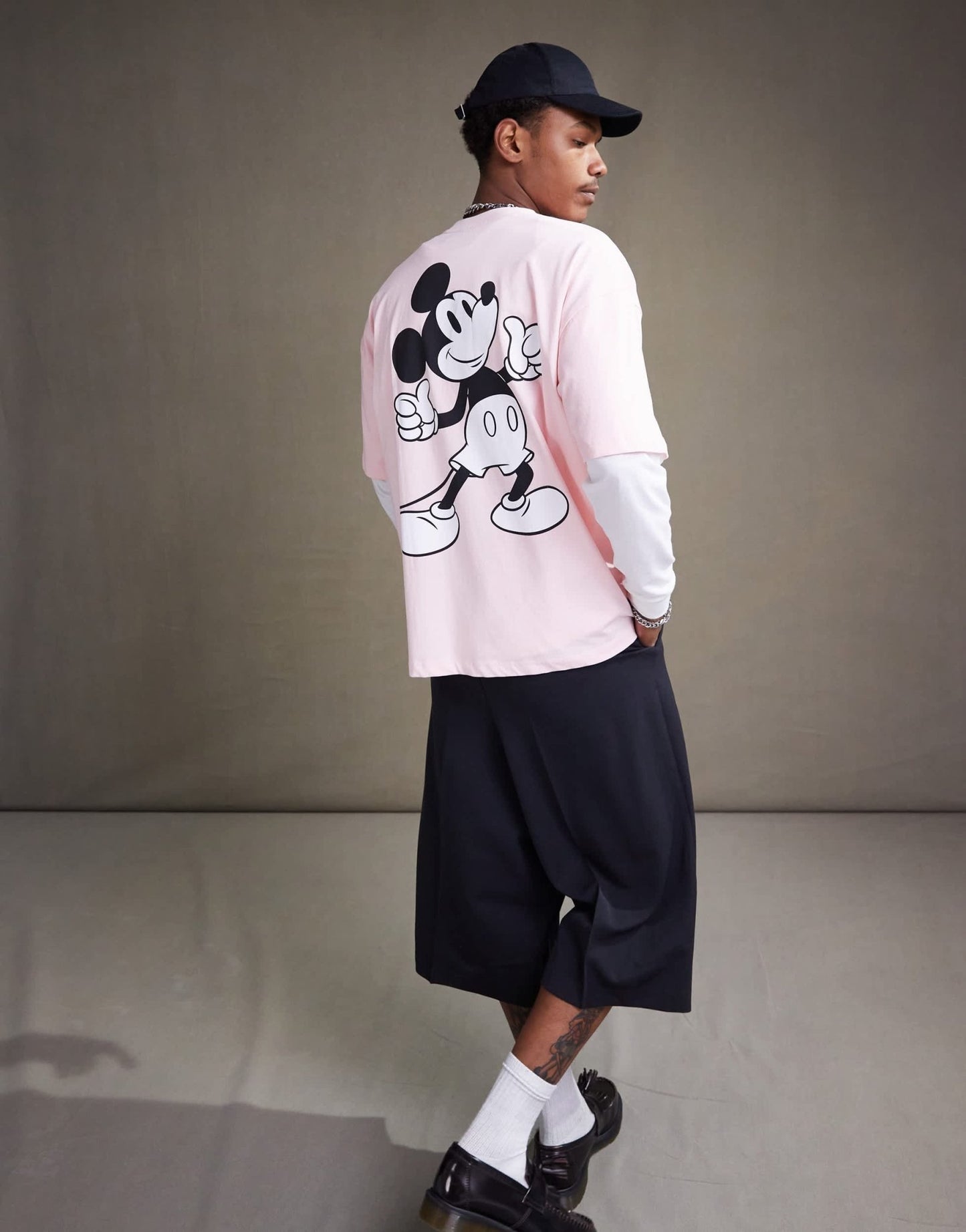 ASOS DESIGN Disney unisex oversized t-shirt with Mickey Mouse prints in washed pink - ASOS Sample Sale EU Store