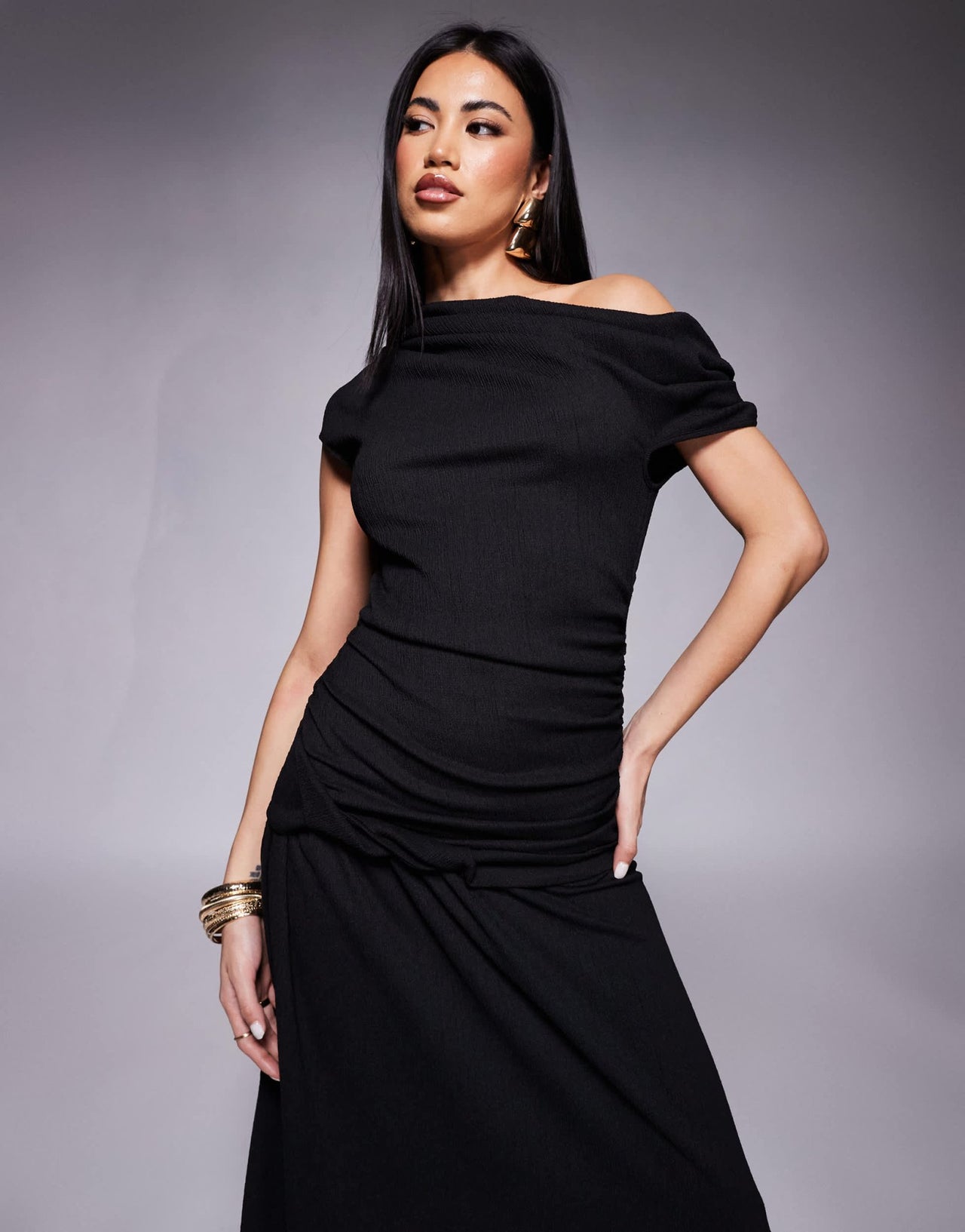 ASOS DESIGN fallen shoulder ruched asym waist midi dress in black - ASOS Sample Sale EU Store