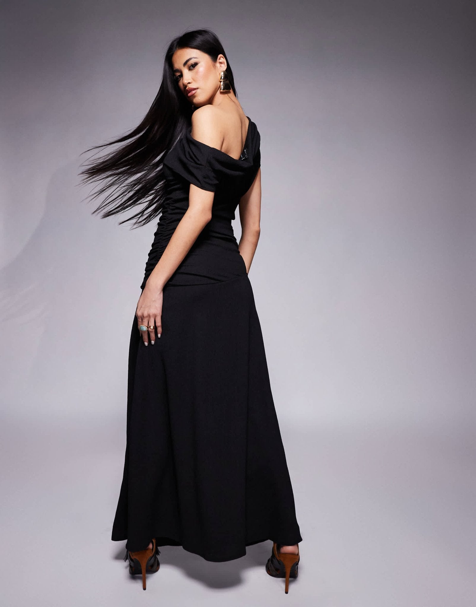 ASOS DESIGN fallen shoulder ruched asym waist midi dress in black - ASOS Sample Sale EU Store