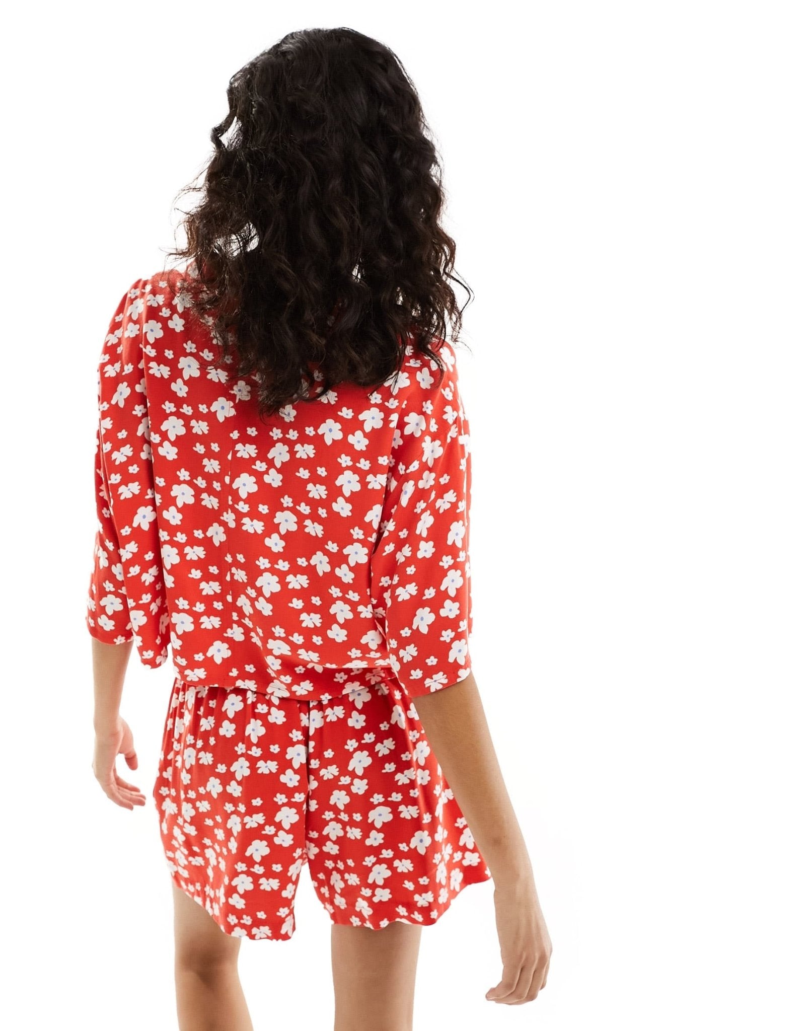 ASOS DESIGN flippy short in red floral print - ASOS Sample Sale EU Store