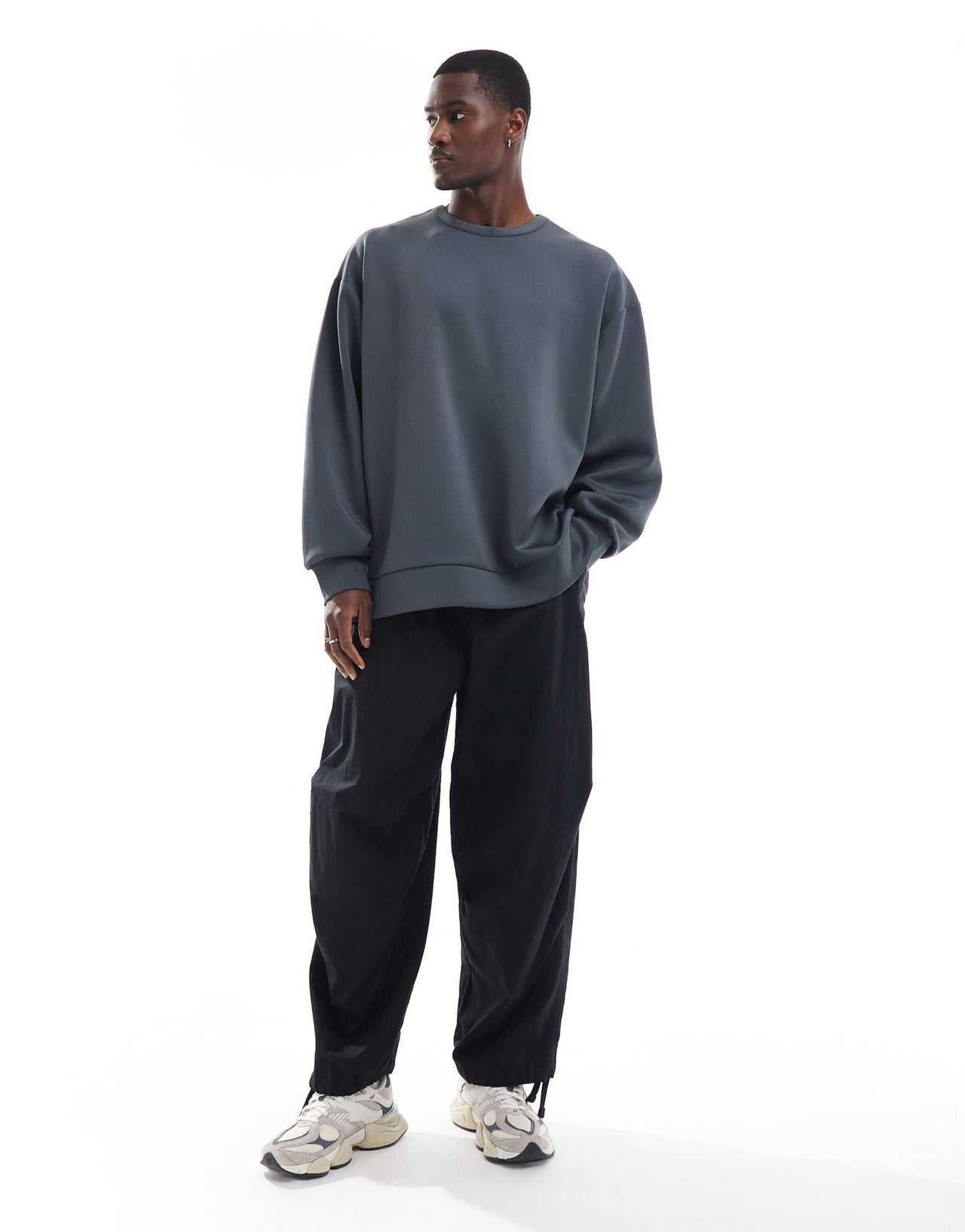 ASOS DESIGN heavyweight extreme oversized sweatshirt with hem detail in scuba - style fabric in charcoal - CHARCOAL - ASOS Sample Sale EU Store