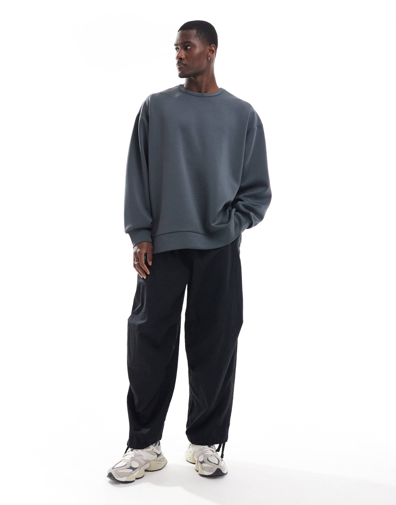 ASOS DESIGN heavyweight extreme oversized sweatshirt with hem detail in scuba - style fabric in charcoal - CHARCOAL - ASOS Sample Sale EU Store