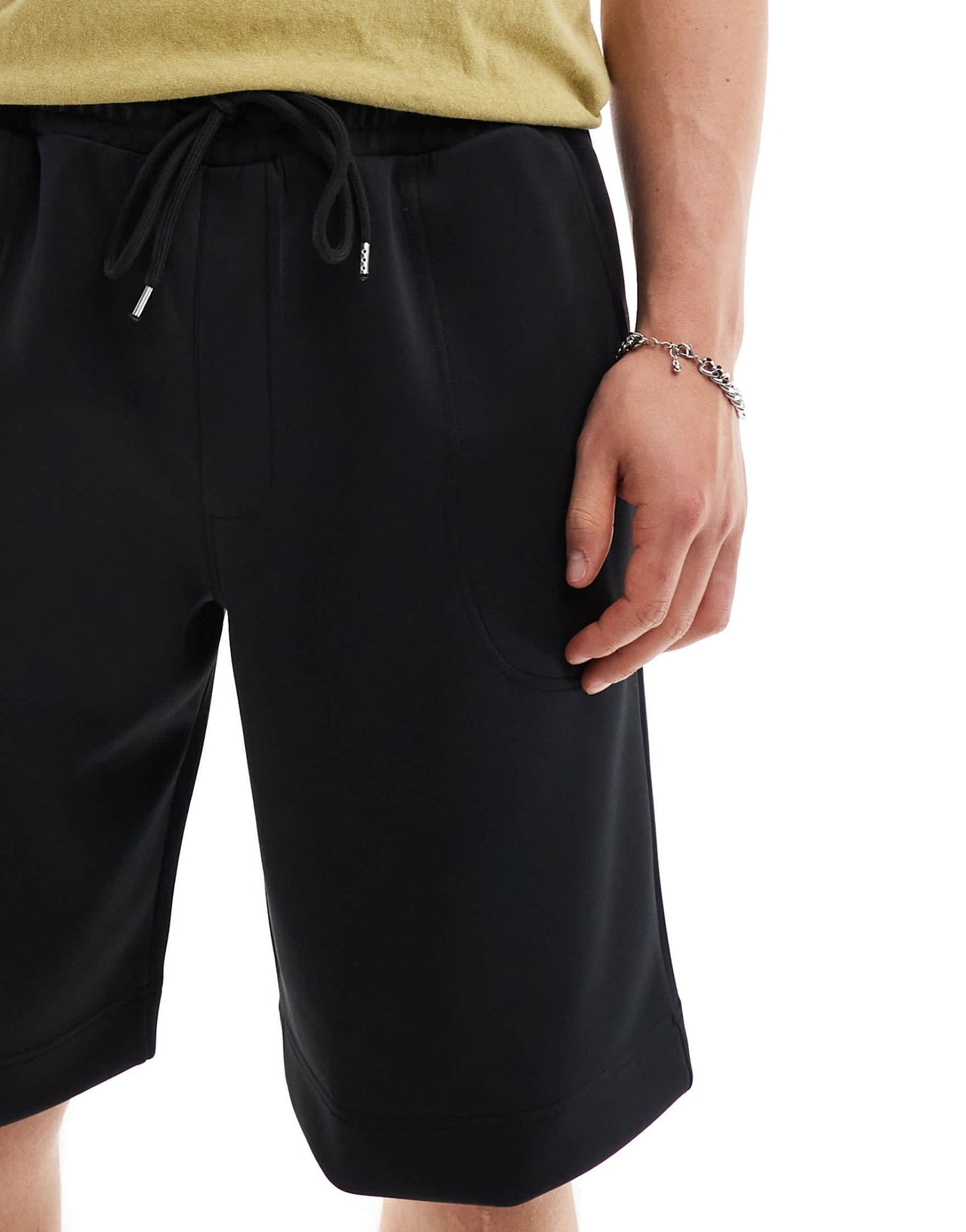 ASOS DESIGN heavyweight oversized runner shorts in scuba - style fabric in black - BLACK - ASOS Sample Sale EU Store