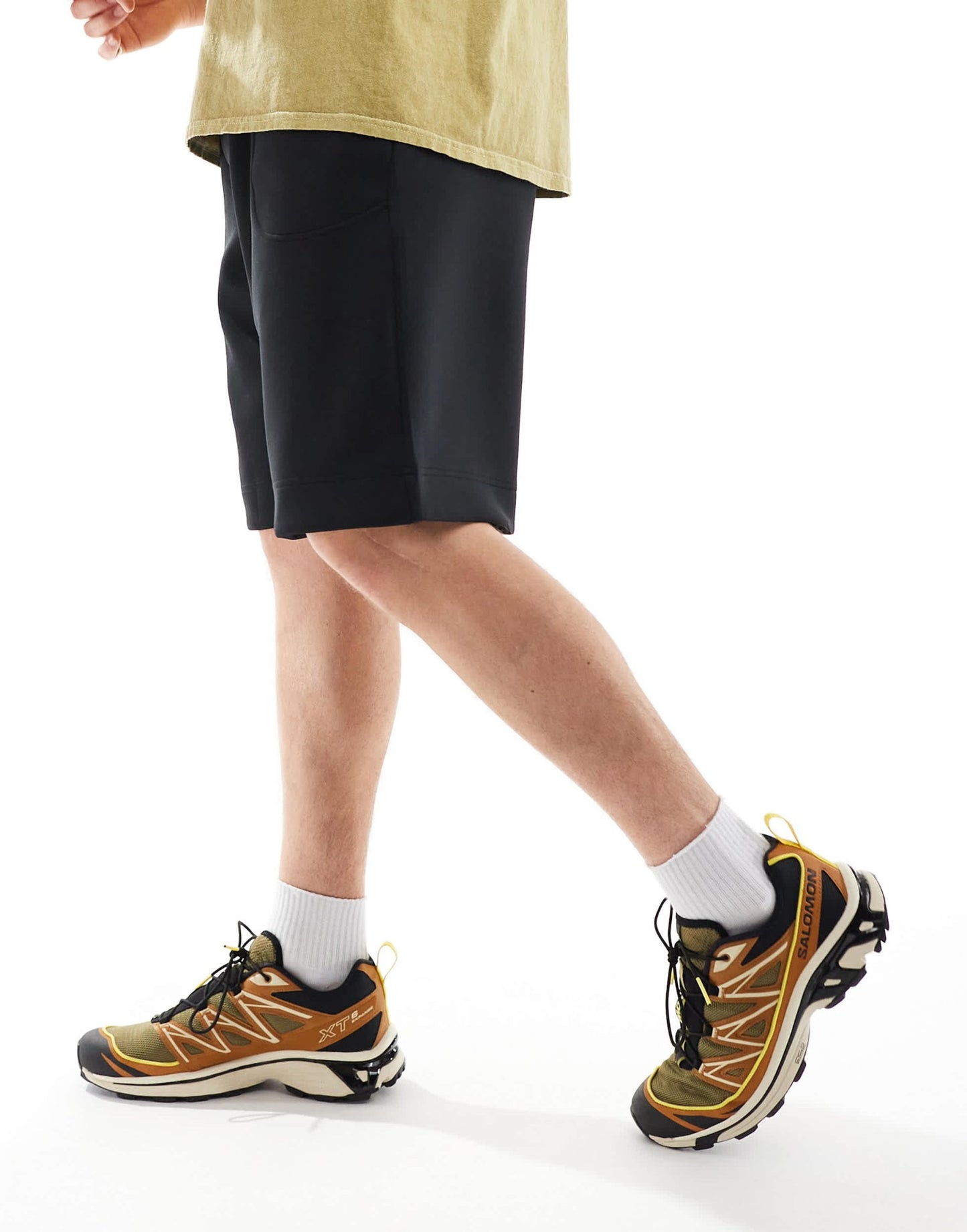 ASOS DESIGN heavyweight oversized runner shorts in scuba - style fabric in black - BLACK - ASOS Sample Sale EU Store