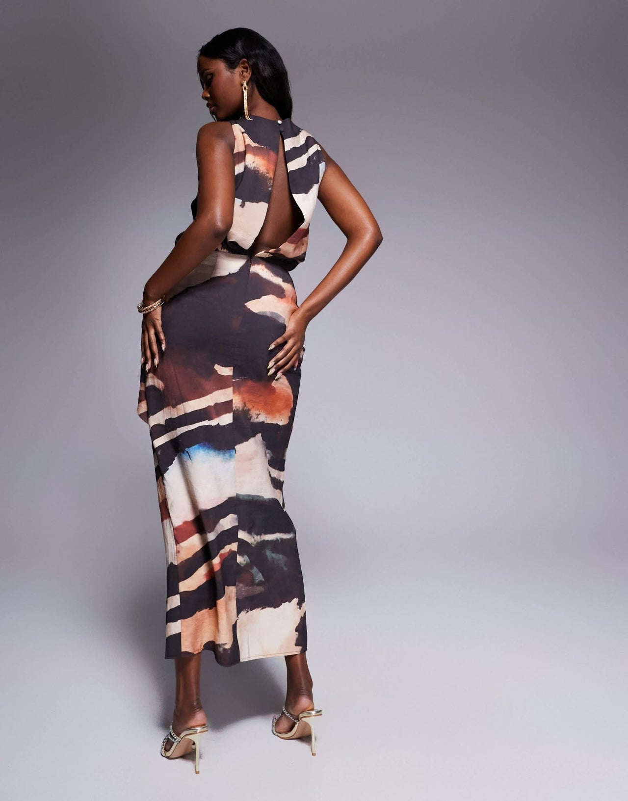 ASOS DESIGN high neck drape midi dress in dark abstract print - ASOS Sample Sale EU Store