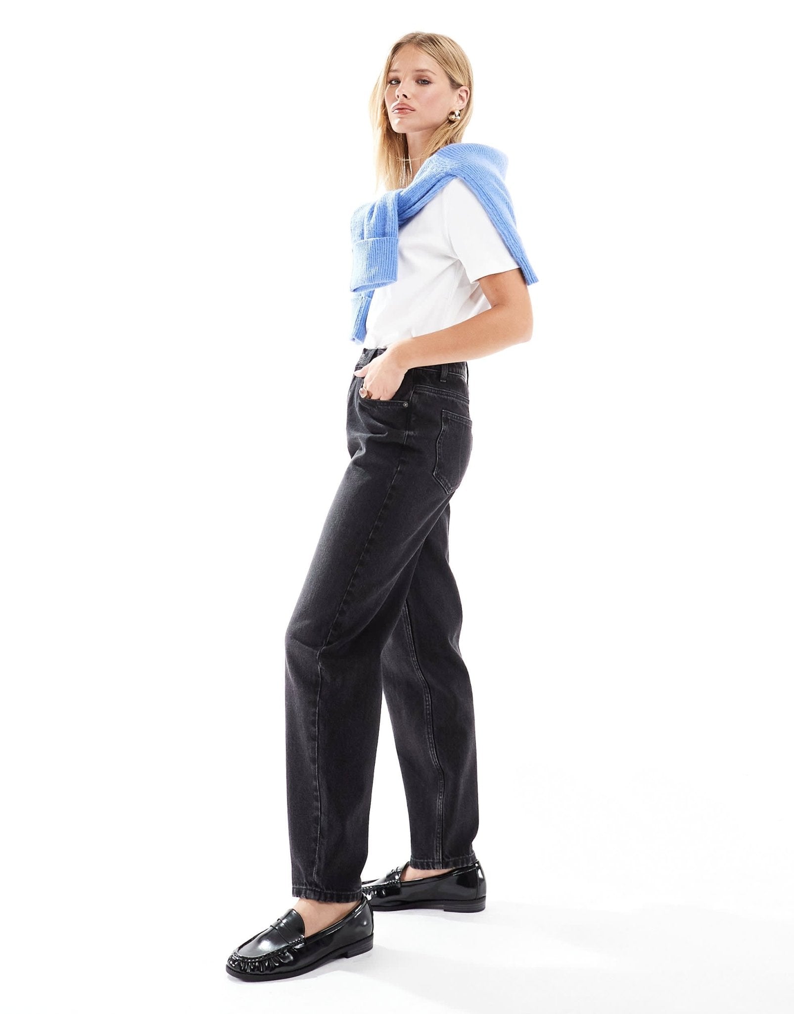 ASOS DESIGN high rise mom jeans in black - ASOS Sample Sale EU Store