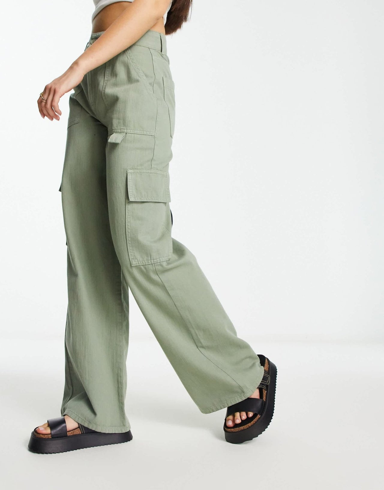 ASOS DESIGN high waisted straight leg cargo trouser in sage - ASOS Sample Sale EU Store