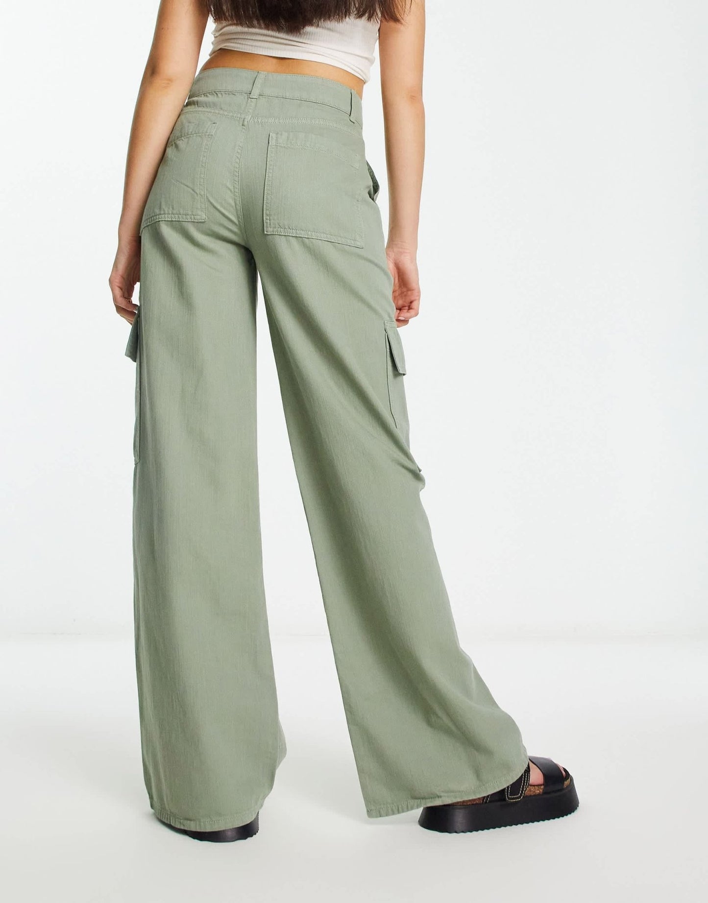 ASOS DESIGN high waisted straight leg cargo trouser in sage - ASOS Sample Sale EU Store