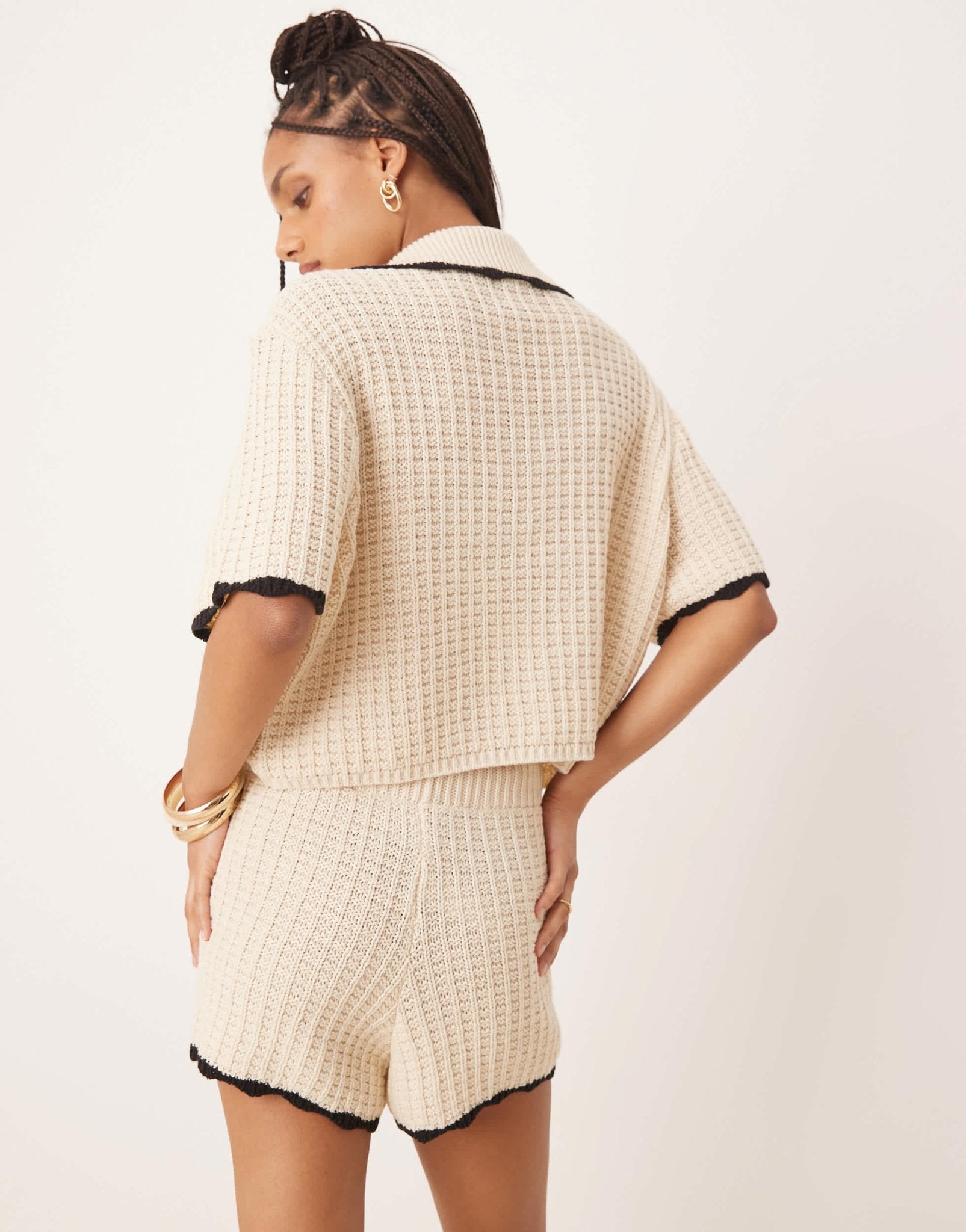 ASOS DESIGN knitted stitch short with tipping detail co - ord in stone - ASOS Sample Sale EU Store