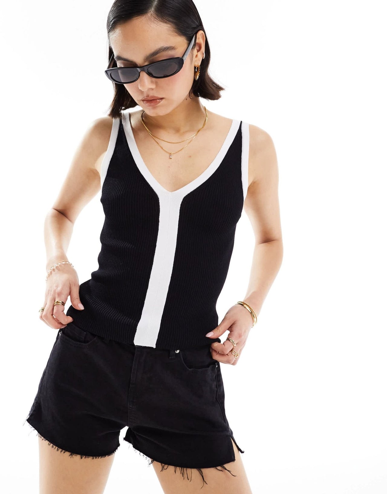 ASOS DESIGN knitted v neck vest in black with contrast white trim - ASOS Sample Sale EU Store