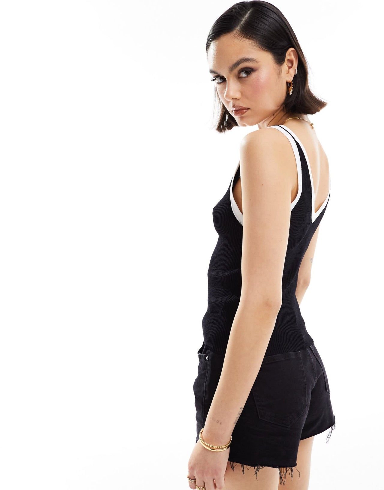 ASOS DESIGN knitted v neck vest in black with contrast white trim - ASOS Sample Sale EU Store