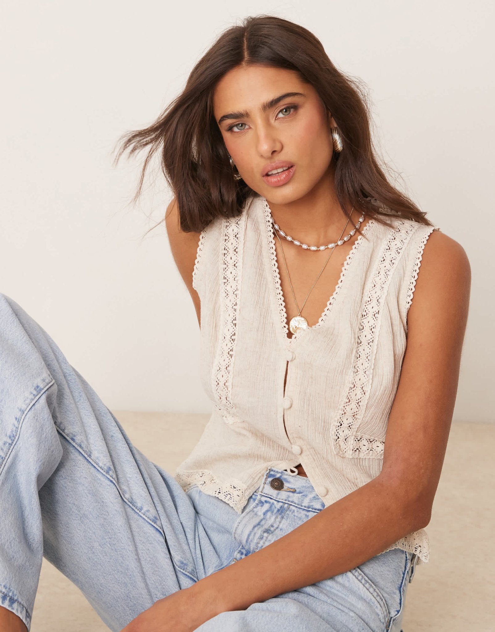 ASOS DESIGN lace trim waistcoat in cream - ASOS Sample Sale EU Store