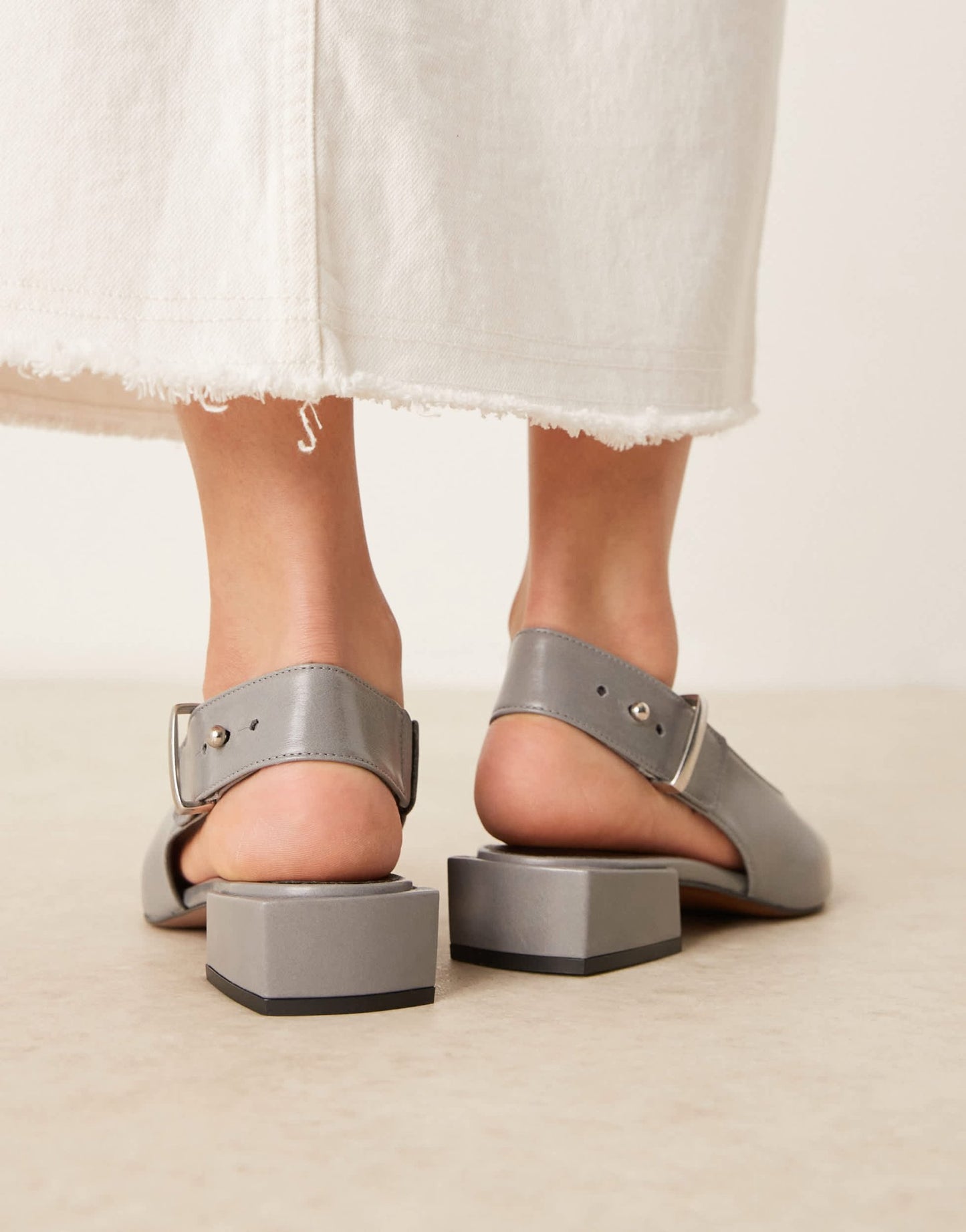 ASOS DESIGN Ledge premium leather slingback in grey - ASOS Sample Sale EU Store