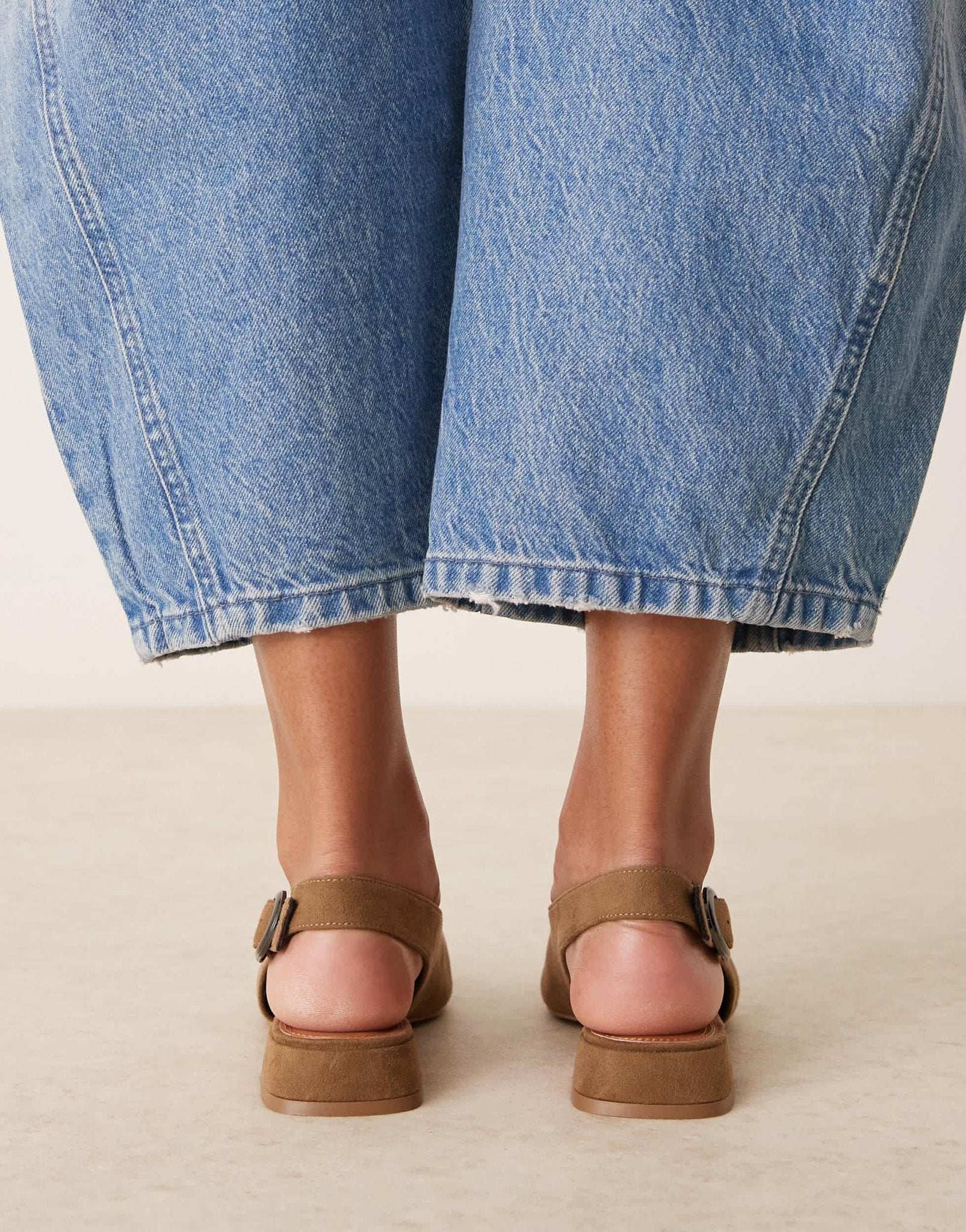 ASOS DESIGN Leonora slingback ballet in taupe suedette - ASOS Sample Sale EU Store