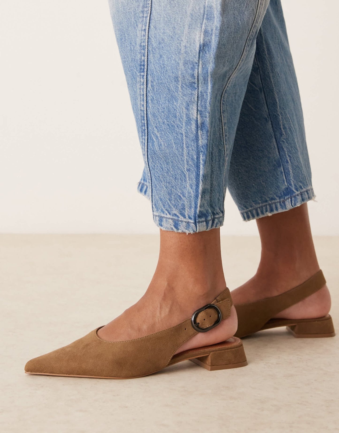 ASOS DESIGN Leonora slingback ballet in taupe suedette - ASOS Sample Sale EU Store