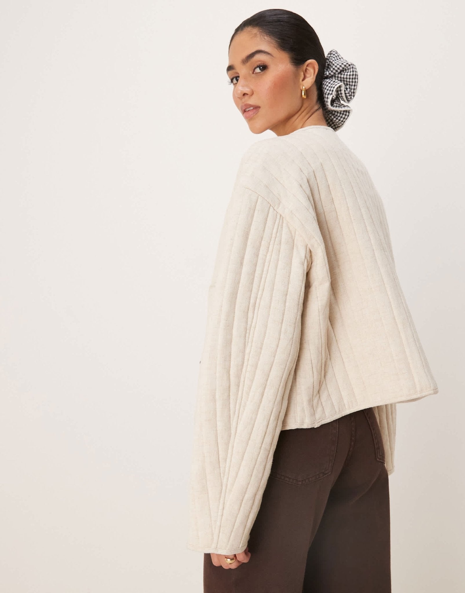 ASOS DESIGN linen crop collarless quilted jacket in oatmeal - ASOS Sample Sale EU Store
