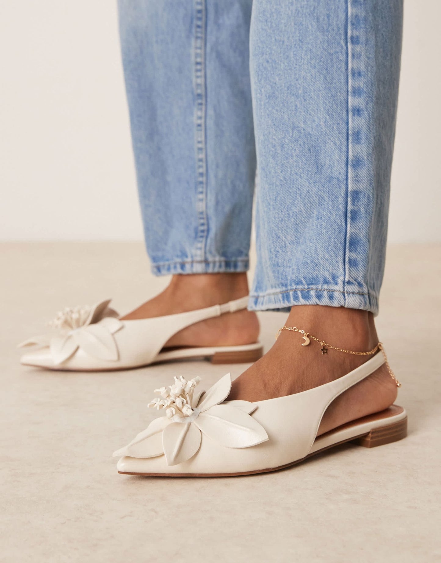 ASOS DESIGN Livia point - toe flower slingback ballets in off - white - ASOS Sample Sale EU Store