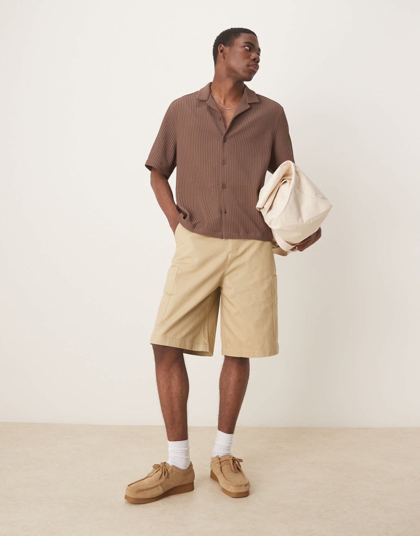 ASOS DESIGN long length poplin cargo short in beige - ASOS Sample Sale EU Store