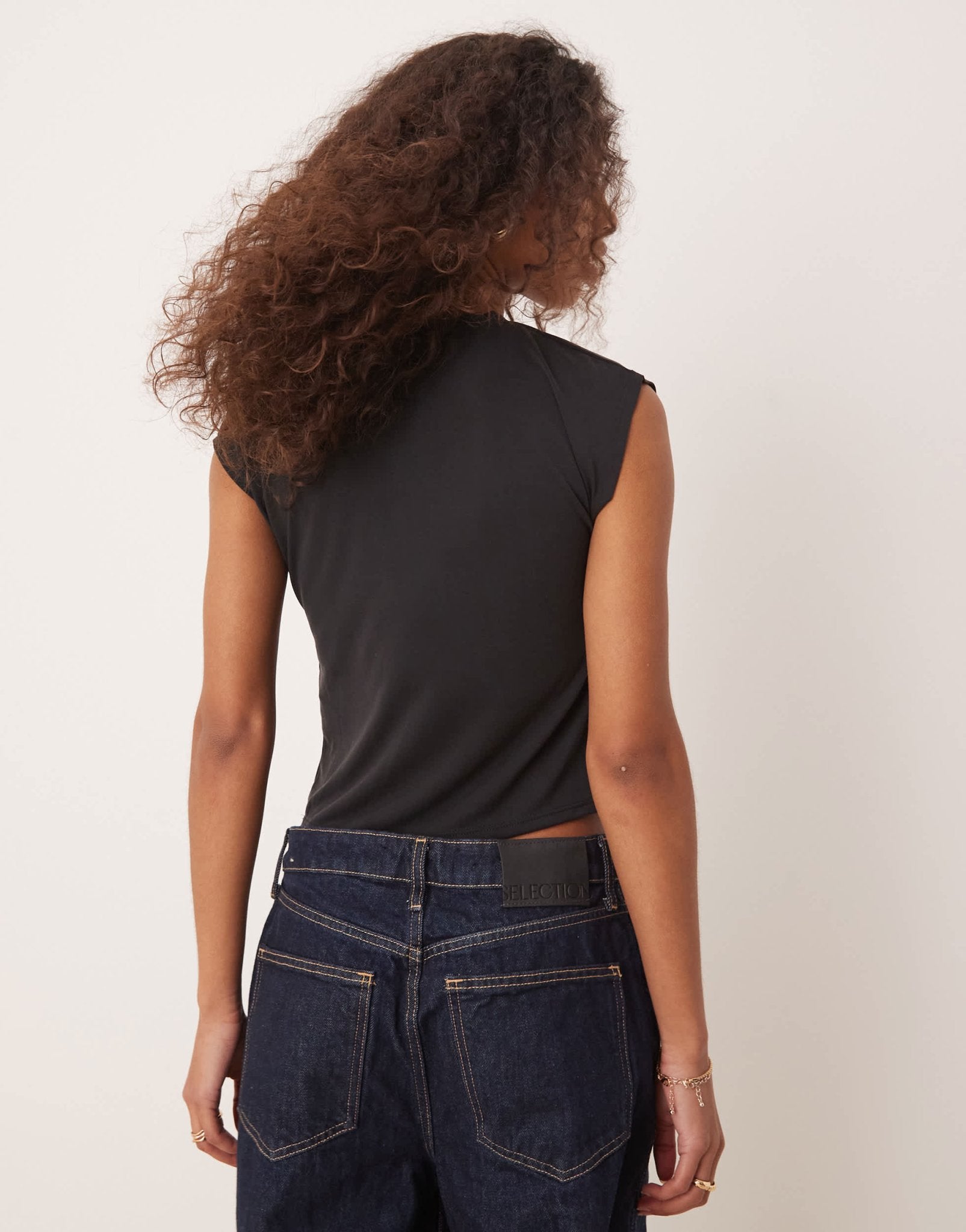 ASOS DESIGN modal one sleeve sleeve t-shirt with silver trim in black - ASOS Sample Sale EU Store