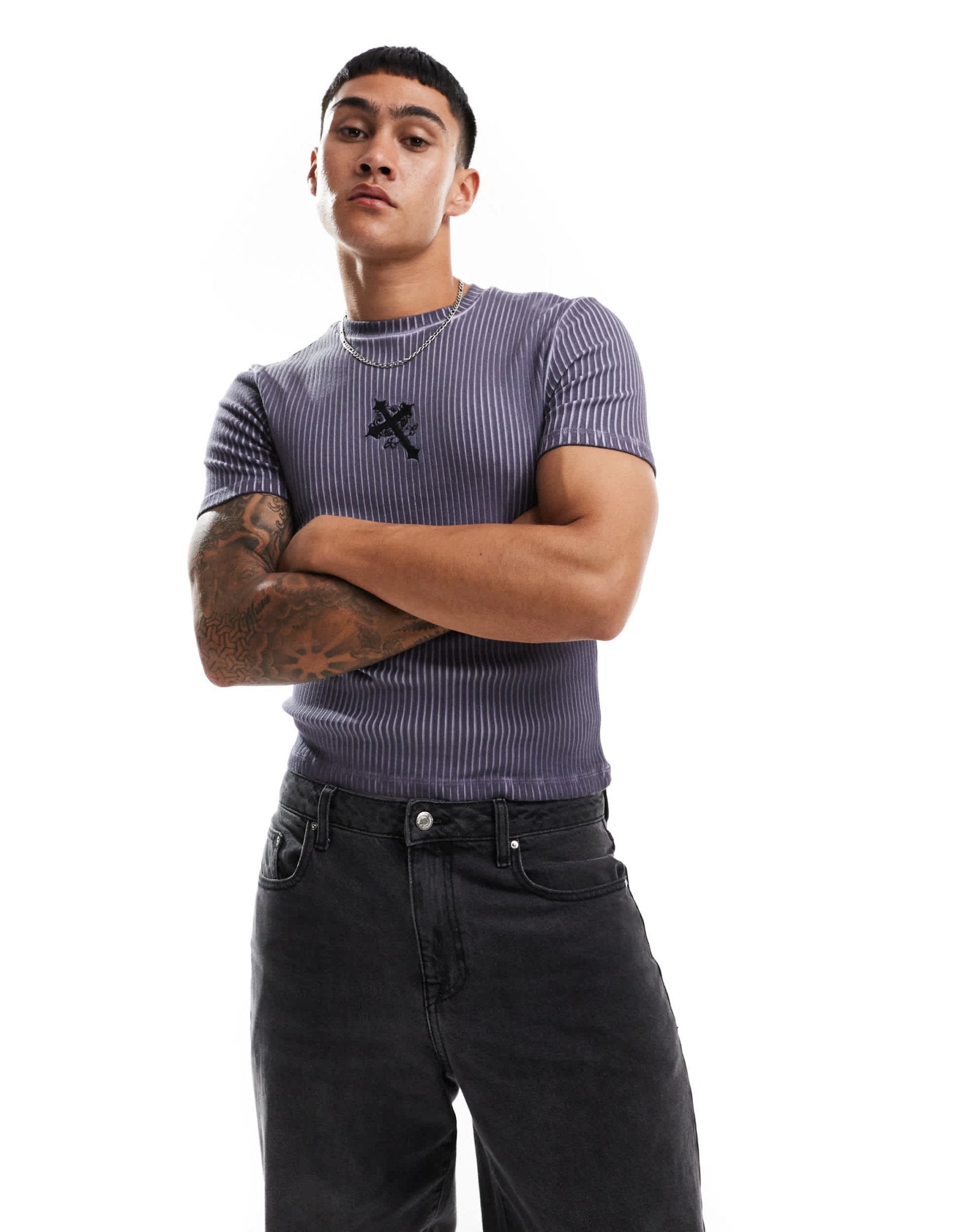 ASOS DESIGN muscle fit t-shirt in grey washed rib with cross chest embroidery - ASOS Sample Sale EU Store