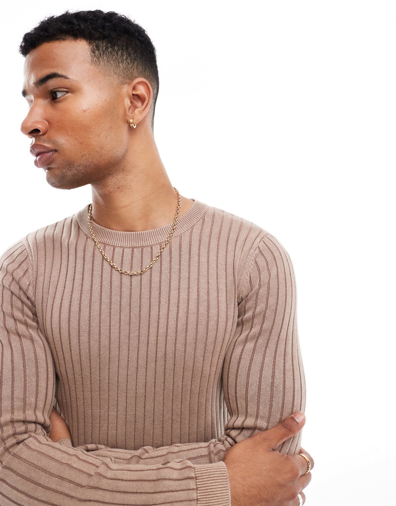 ASOS DESIGN muscle fit washed knitted jumper in brown rib - ASOS Sample Sale EU Store