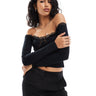 Top ASOS DESIGN con scollo a barca e rifinitura in pizzo nero